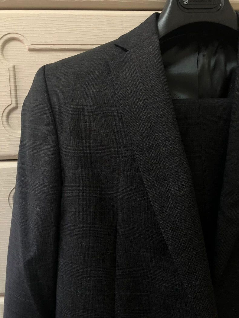 Versace Versace Grey suit formal attire Size US S / EU 44-46 / 1 - 2 Thumbnail