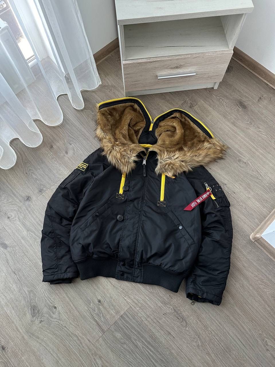 Alpha Industries × Vintage Vintage Alpha Industries Faux Fur Black Bomber Jacket Size US L / EU 52-54 / 3 - 12 Thumbnail