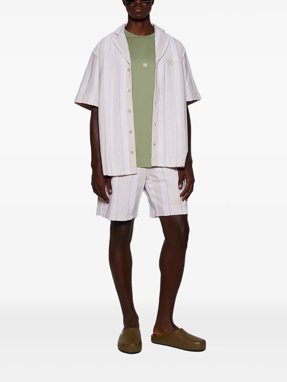 Givenchy o1w1db10525 New Board Shorts in Beige Size US 34 / EU 50 - 2 Thumbnail