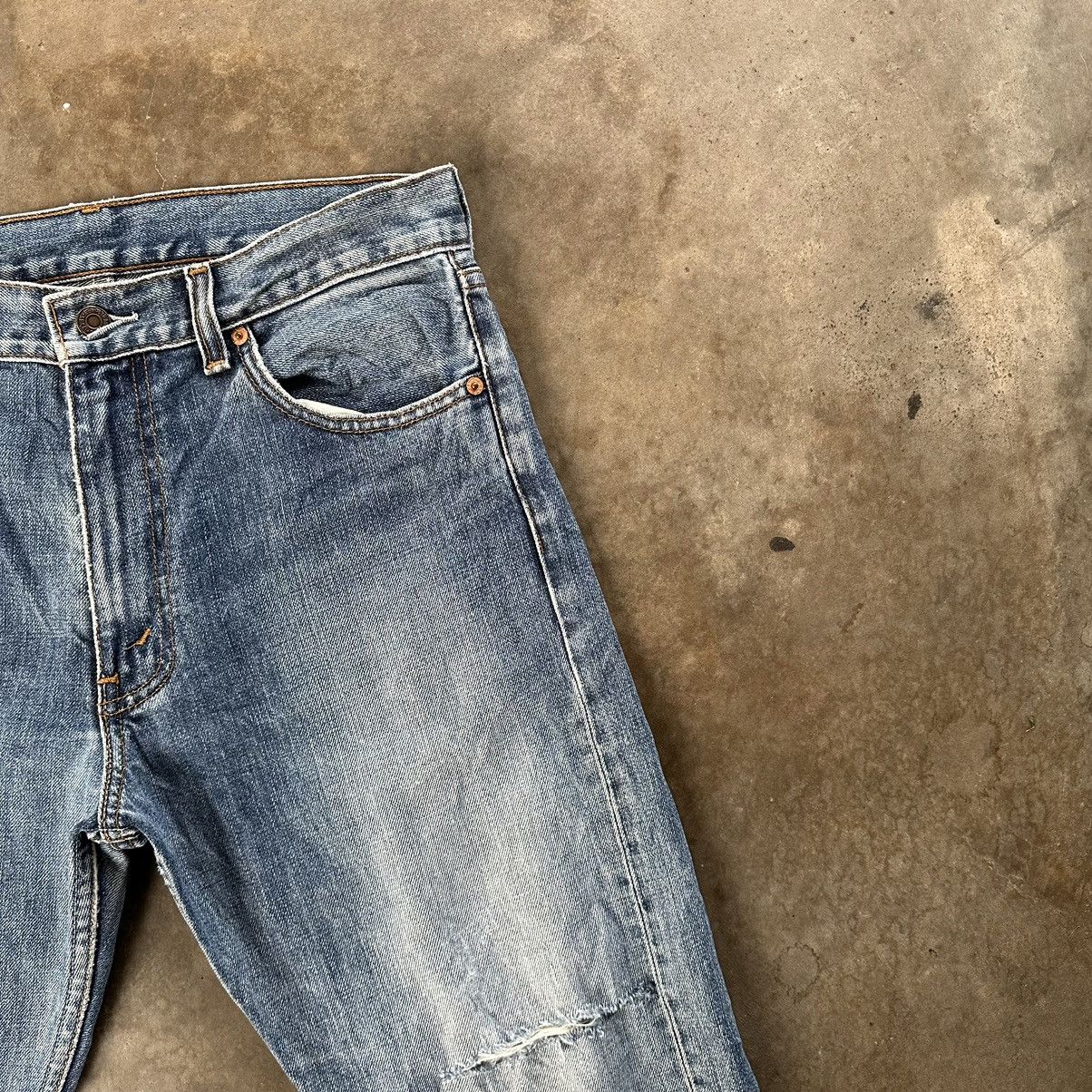 Levi's Vintage Levi’s Distressed Faded Sick Denim Jean Pant W30 Size US 30 / EU 46 - 4 Thumbnail