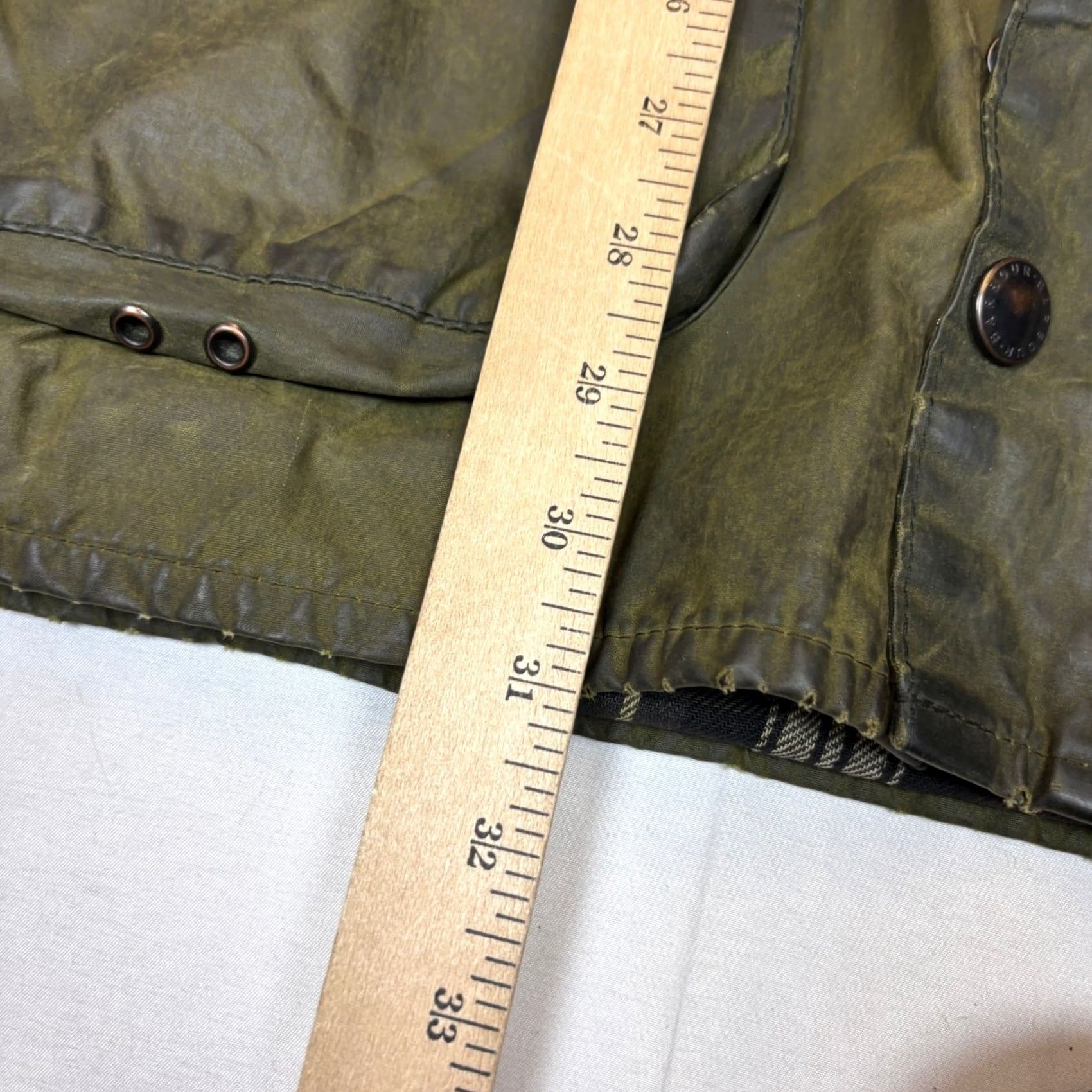 Barbour Barbour Beaufort Jacket Barbour Classic Beaufort Waxed Plaid Lined Olive Jacket Men’s C38 Mens M Olive Waxed Collared Zipper Snap Overcoat Size US M / EU 48-50 / 2 - 6 Thumbnail