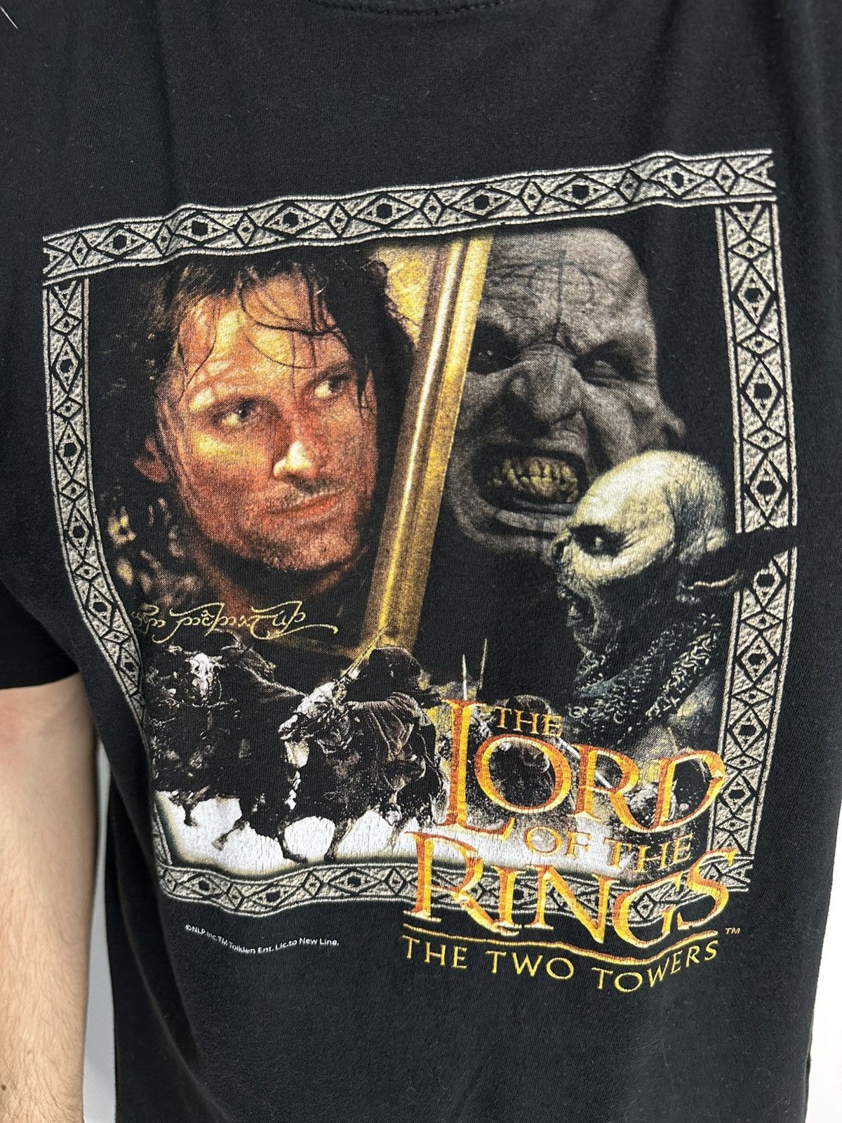 Vintage Vintage 2002 Lord Of The Rings The Two Towers t-shirt Size US L / EU 52-54 / 3 - 2 Thumbnail