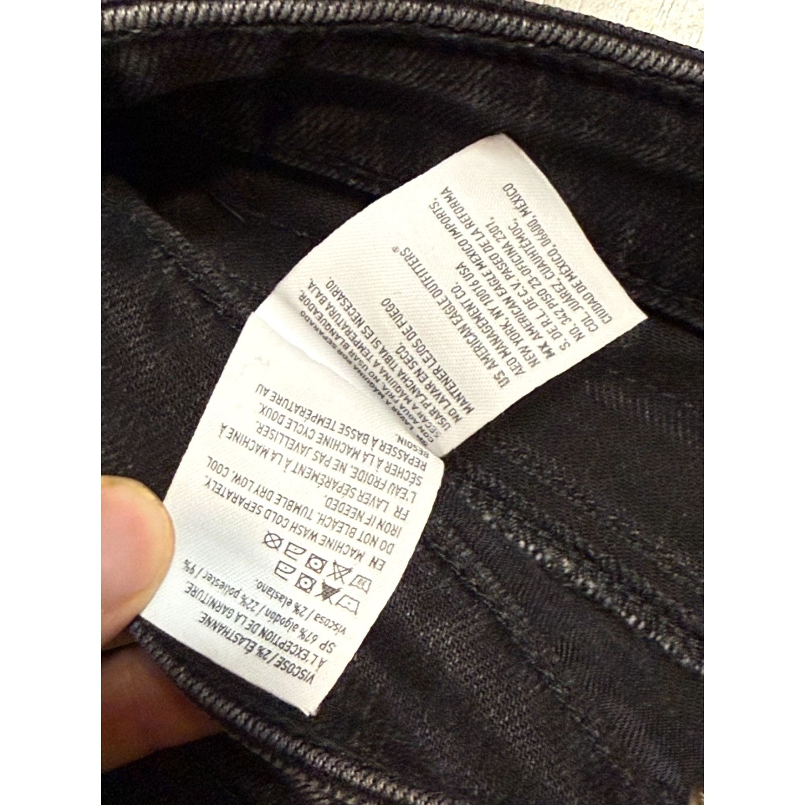 American Eagle Outfitters American Eagle Jeans Men Size 30x34 Black Denim Straight Leg Raw Hem Button 5-Pocket Design Jeans Mens Regular Rise Mid Inseam 34 Size US 30 / EU 46 - 5 Thumbnail