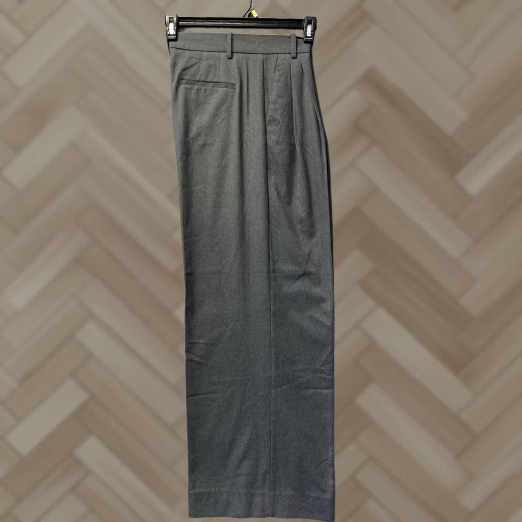 Banana Republic Banana Republic Pants Womens Size 6 Gray Wide-Leg Pleated Dress Pants Women 6 Gray Wide-Leg Vintage: No Size 28" / US 6 / IT 42 - 1 Thumbnail