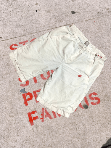 Nike Vintage Nike Shorts big logo NIKE Size US 34 / EU 50 - 1 Thumbnail