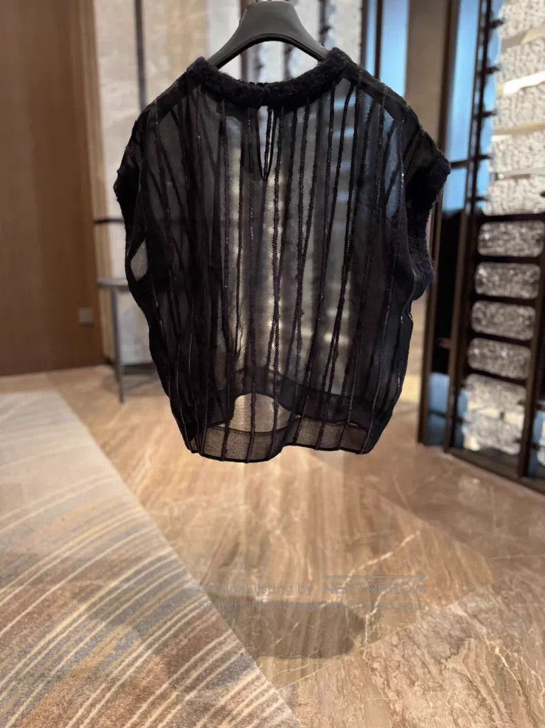Brunello Cucinelli Brunello Cucinelli Sequined black top Size M / US 6-8 / IT 42-44 - 2 Thumbnail