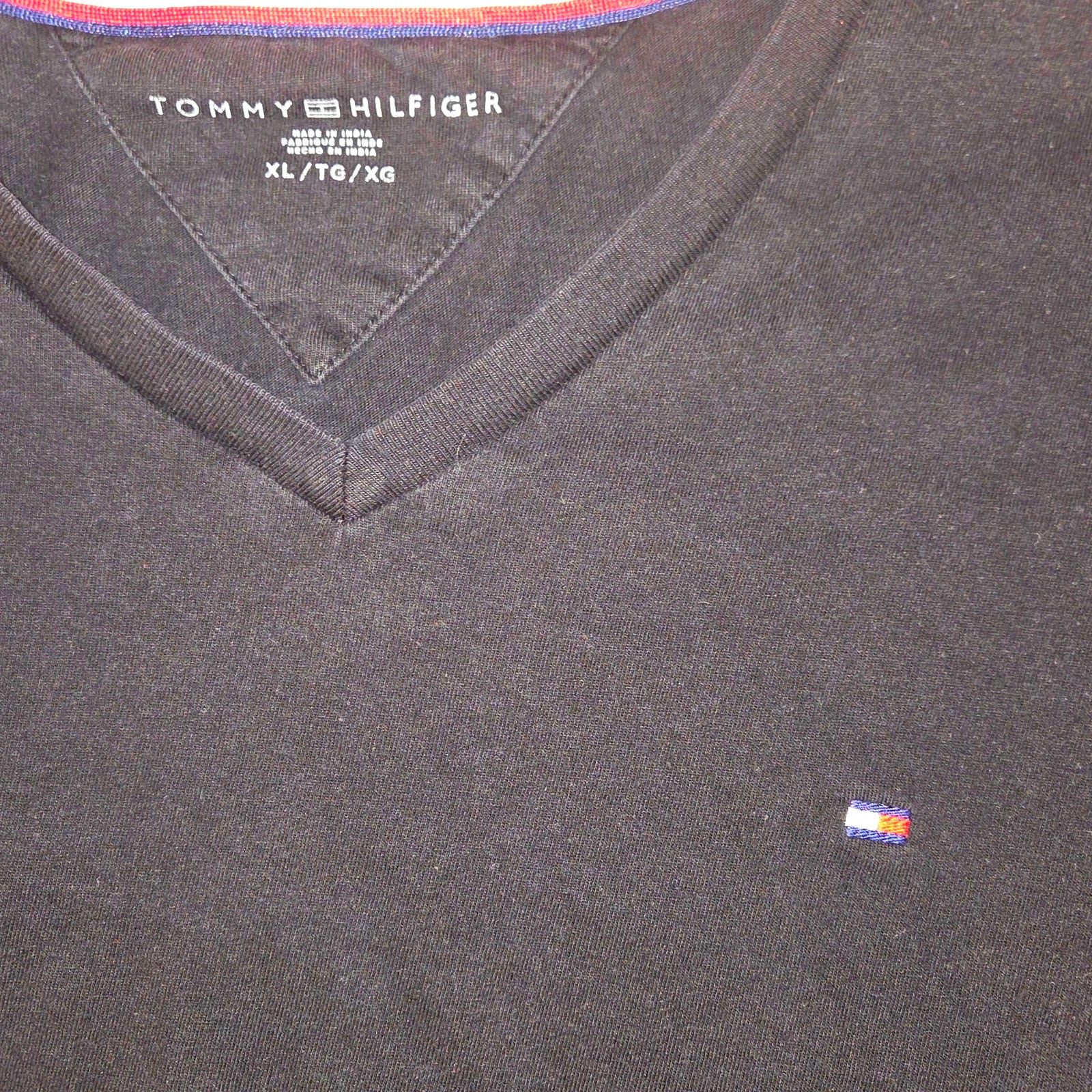 Tommy Hilfiger Tommy Hilfiger Black V-Neck T-Shirt - XL - Gently Used Size US XL / EU 56 / 4 - 2 Thumbnail