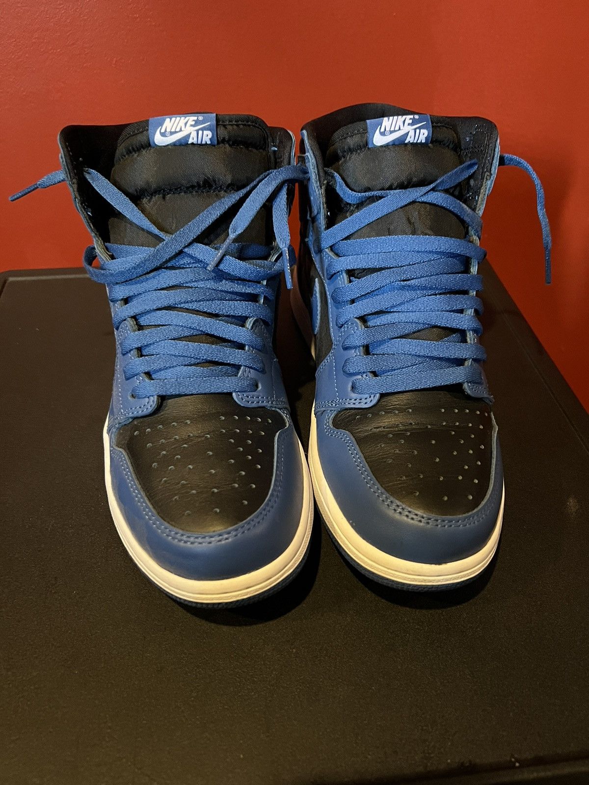 Jordan Brand × Nike Air Jordan Retro 1 High OG Dark Marina Blue Size US 10.5 / EU 43-44 - 2 Thumbnail