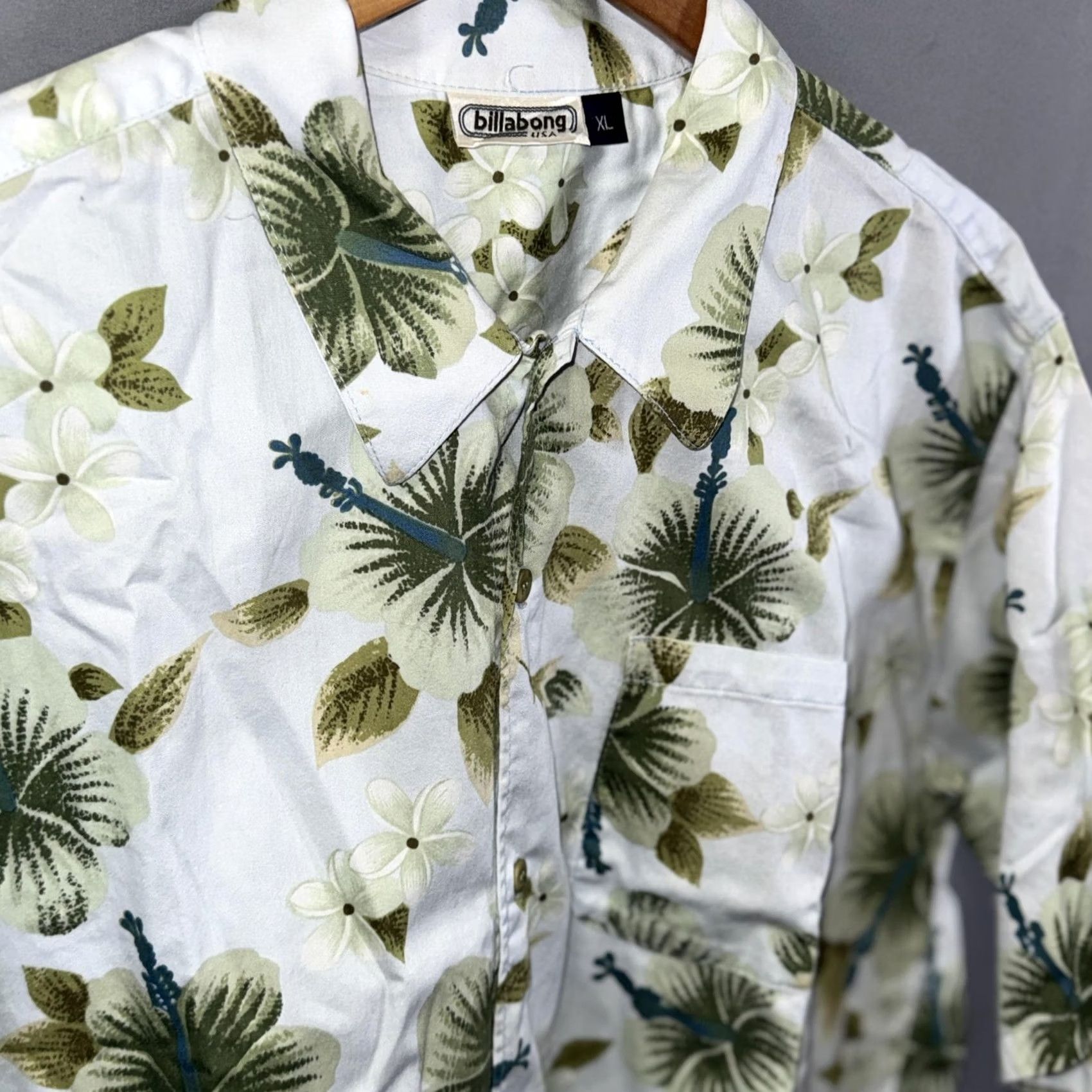 Billabong Billabong Shirt Mens XL White Green Hawaiian Aloha Floral Button Down Pocket Size US XL / EU 56 / 4 - 3 Thumbnail