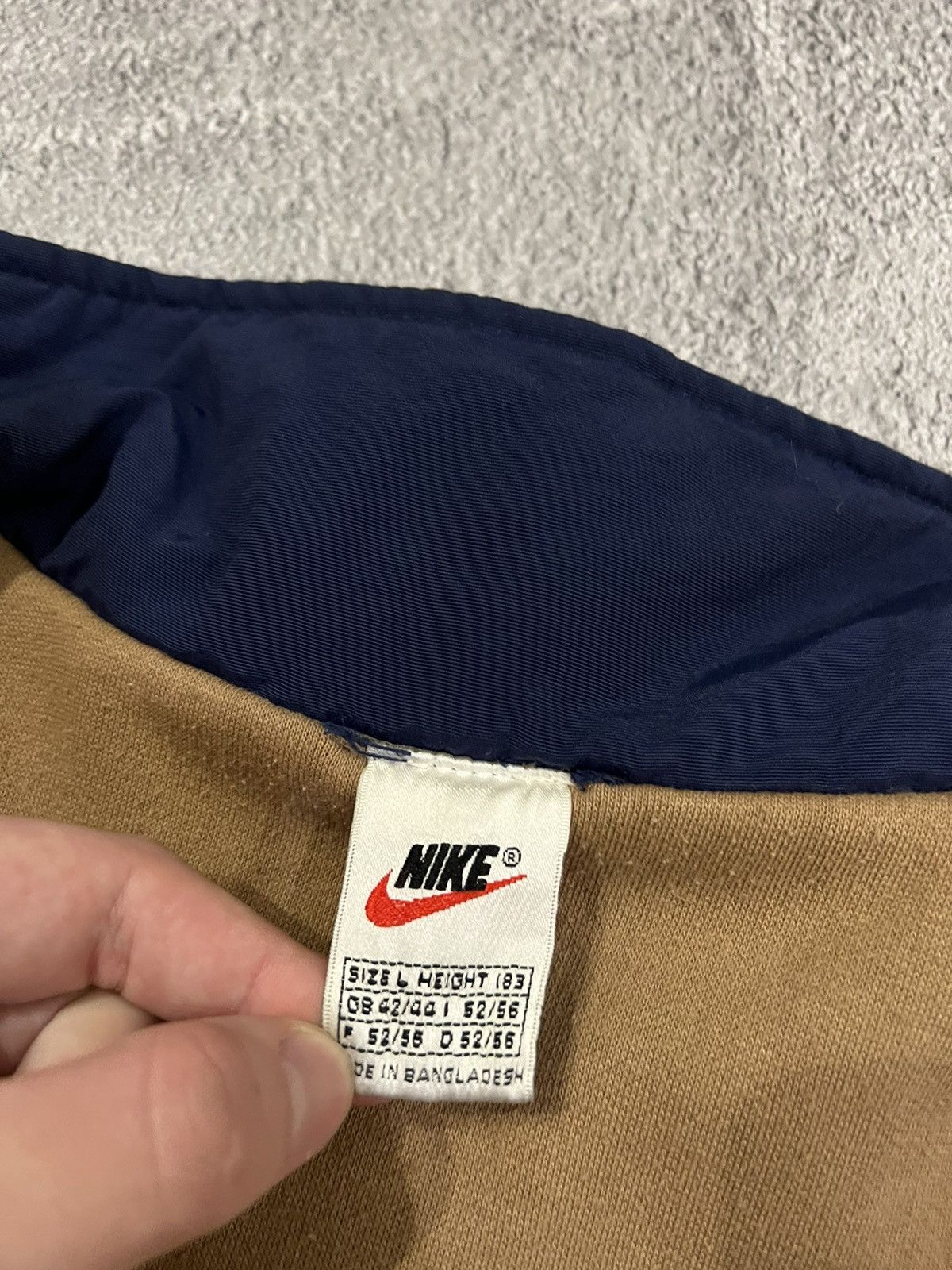Nike × Vintage Vintage Y2k Nike Nylon Big Swoosh Jacket 00’s Size US L / EU 52-54 / 3 - 14 Thumbnail