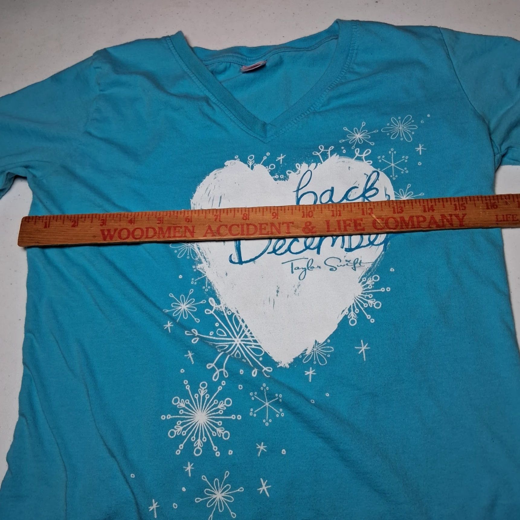Vintage Taylor Swift Shirt Women Small Back To December Blue V Neck Heart Graphic LAT T-Shirt Casual Music Size S / US 4 / IT 40 - 3 Thumbnail