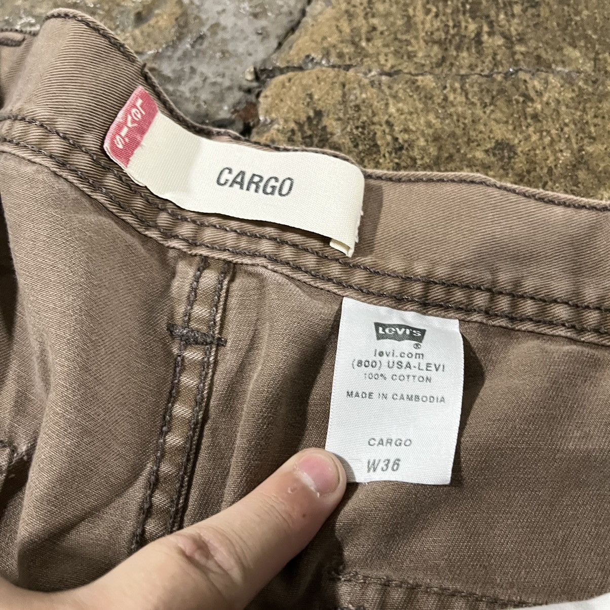 Levi's × Vintage Crazy Y2K Levi's Cargo Shorts Baggy Skater Utility Essential Size US 36 / EU 52 - 11 Thumbnail