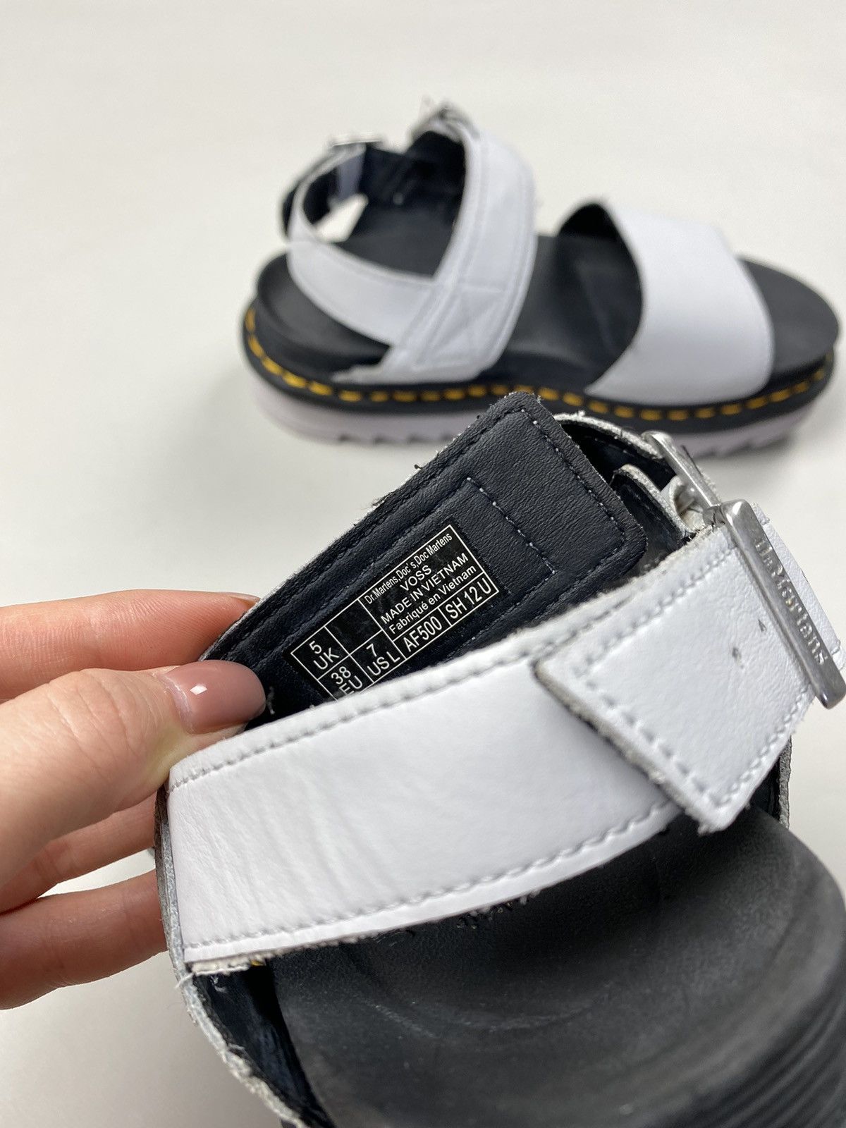 Dr. Martens Dr. Martens Docs Voss ladies sandals shoes size EU 38 US 7 Size US 7 / IT 37 - 22 Thumbnail