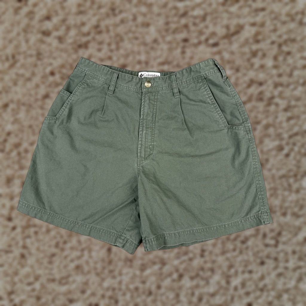 Vintage Vintage Columbia Women's Cargo Shorts 10 Green Chino Pleated 100% Cotton Hiking Casual Travel Size 32" / US 10 / IT 46 - 1 Thumbnail