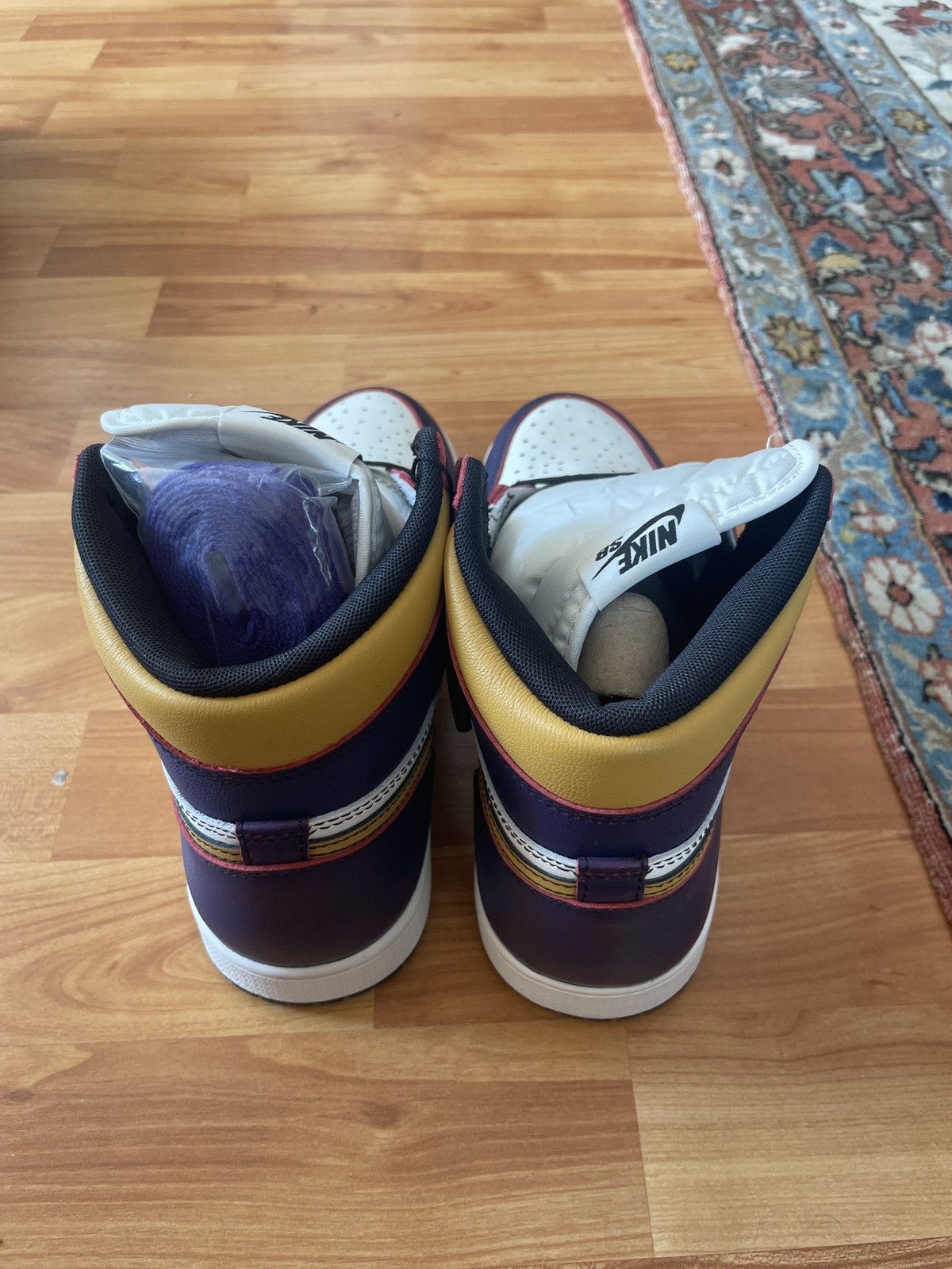 Jordan Brand Jordan 1 High OG Defiant SB La to Chicago dunk 85 skate US 8 Size US 8 / EU 41 - 4 Thumbnail
