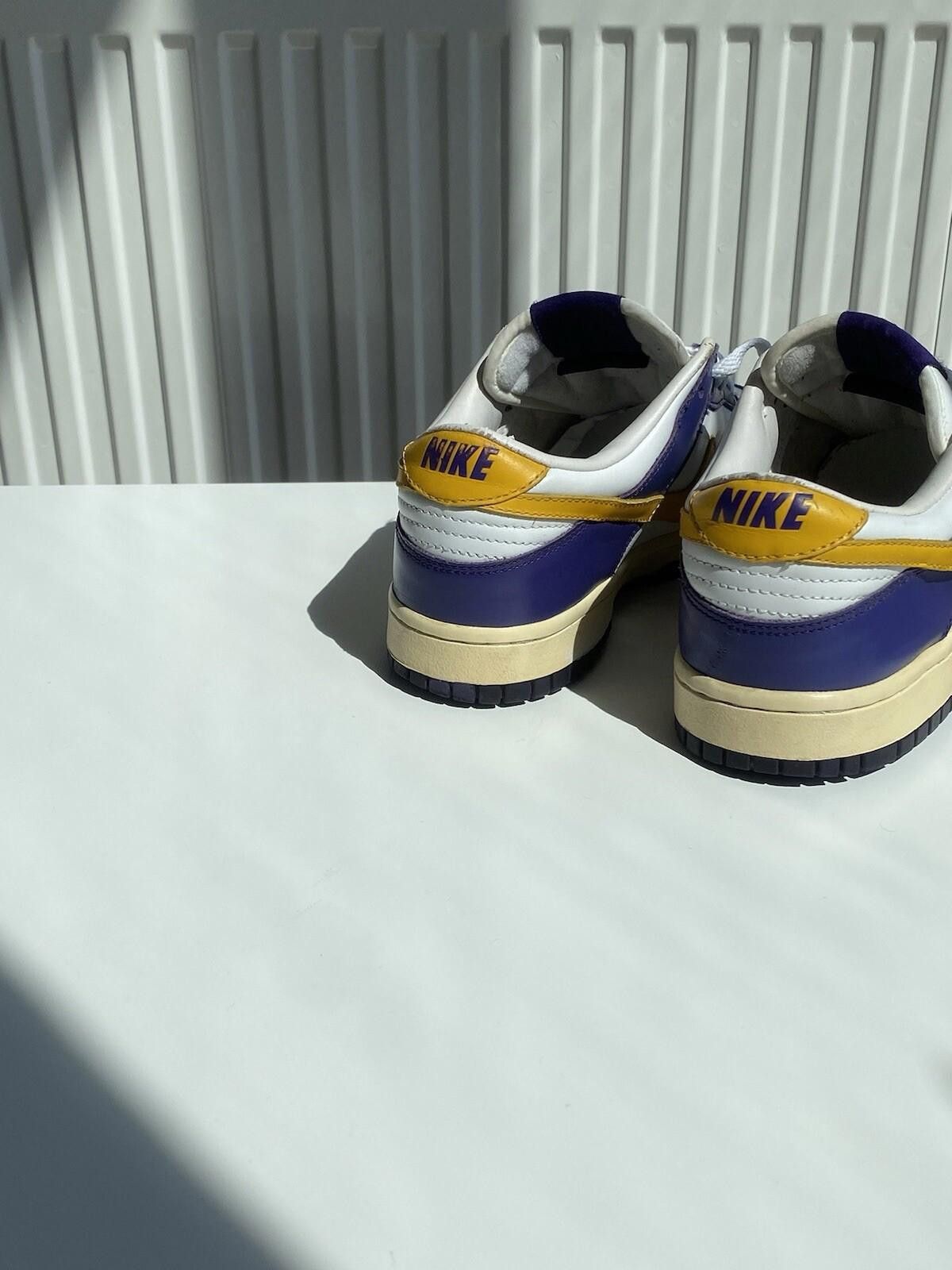 Nike 2004 Nike Dunk Low Lakers LA US7 Vintage Size US 7 / EU 40 - 8 Thumbnail
