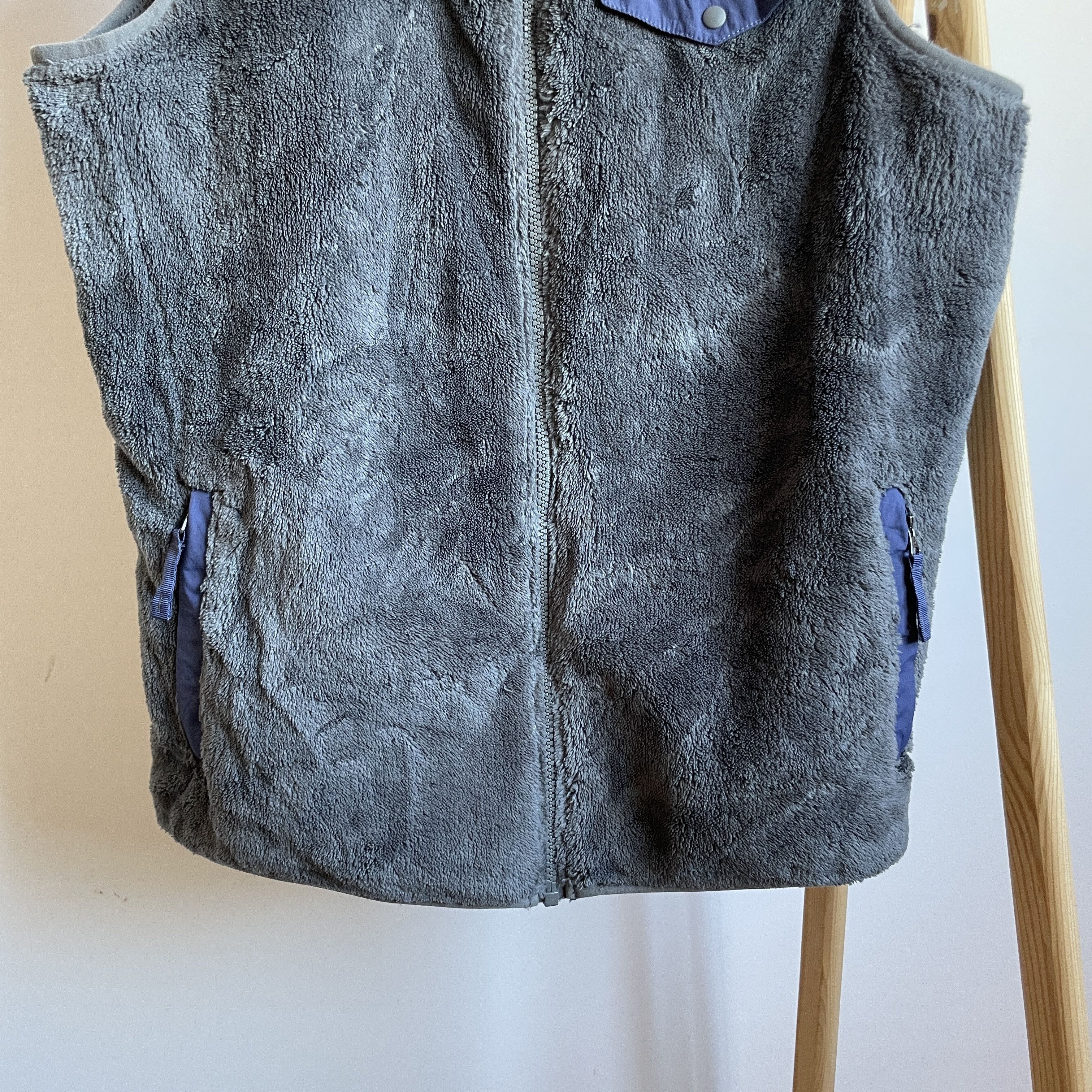 L.L. Bean L.L. Bean Womens Hi-Pile Fleece Vest Size M Size M / US 6-8 / IT 42-44 - 4 Thumbnail