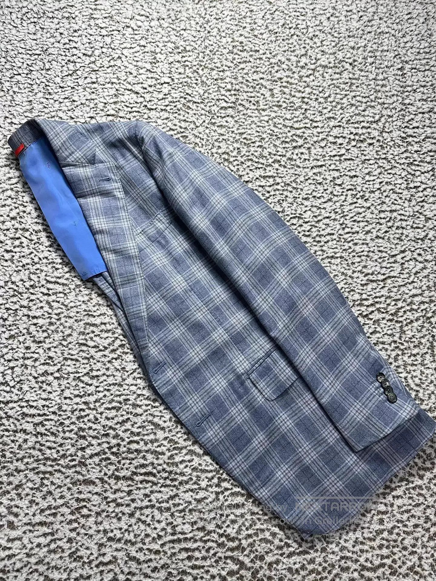 Isaia Blue Plaid Light Jacket - Size L. Size US L / EU 52-54 / 3 - 6 Thumbnail