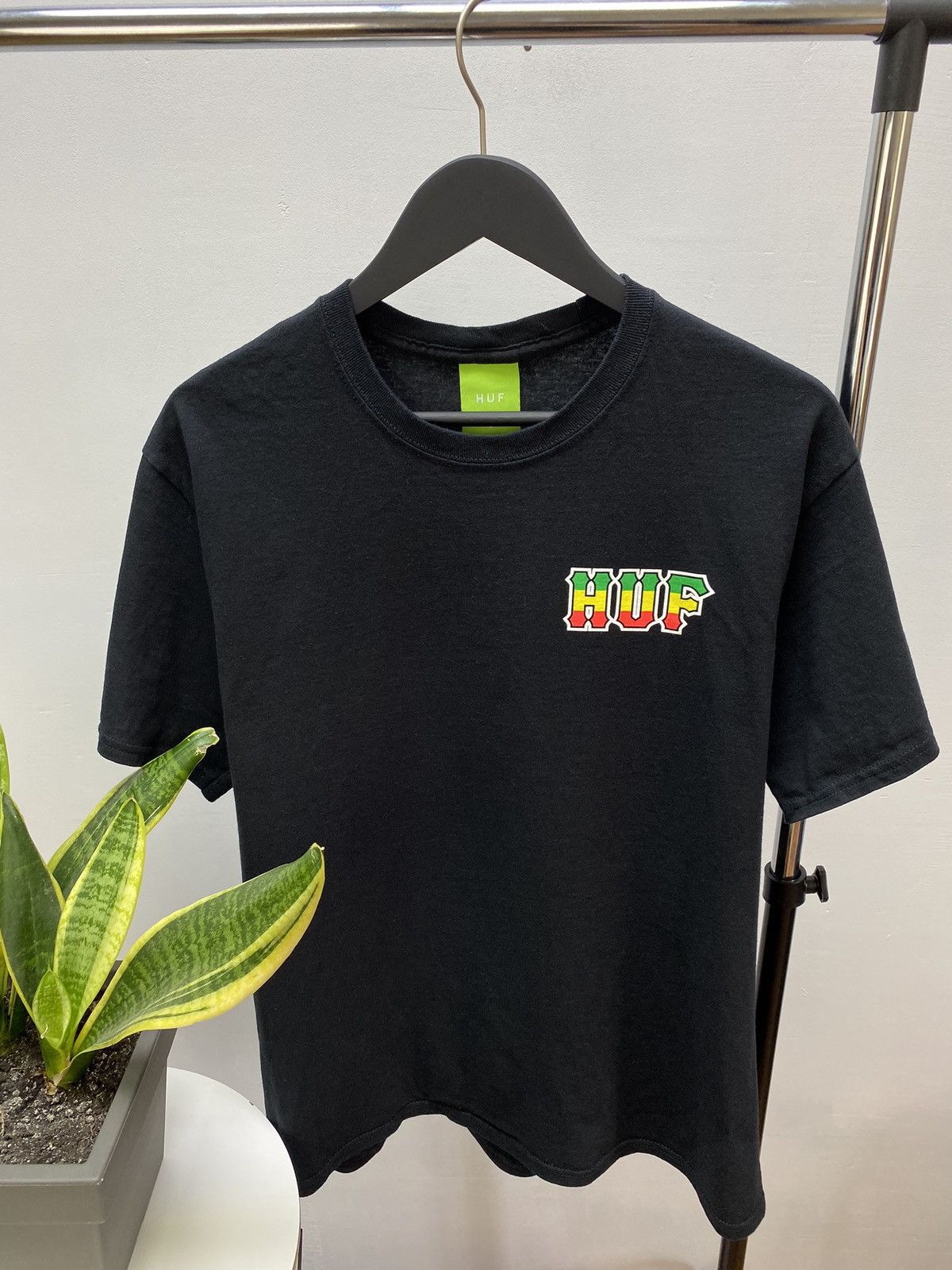 Huf Huf 20 Years Worldwide Streetwear Big Logo T shirt Size US L / EU 52-54 / 3 - 5 Thumbnail