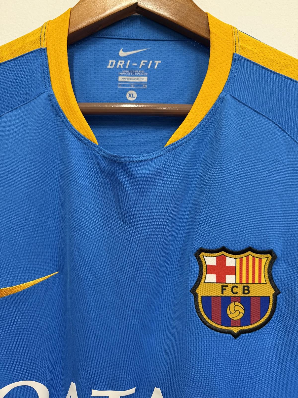 Nike Nike FC Barcelona Men's Football Jersey XL Blue Yellow Size US XL / EU 56 / 4 - 3 Thumbnail