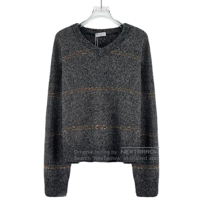 Brunello Cucinelli Brunello Cucinelli size 35 Dark Gray Sequined Alpaca V-neck Size XS / US 0-2 / IT 36-38 - 1 Thumbnail