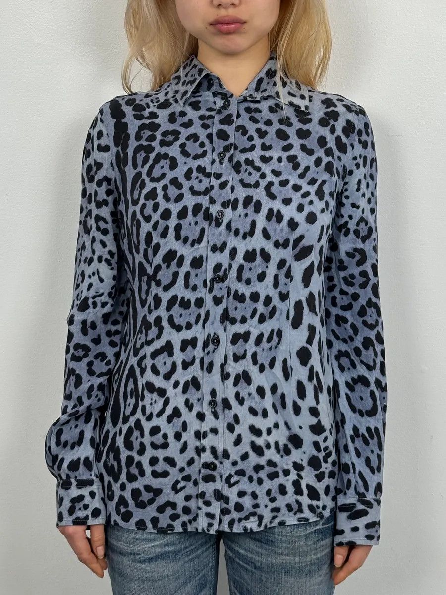 Dolce & Gabbana 2000s Dolce & Gabbana Blue & Black Leopard Silk Shirt Size XS / US 0-2 / IT 36-38 - 1 Thumbnail