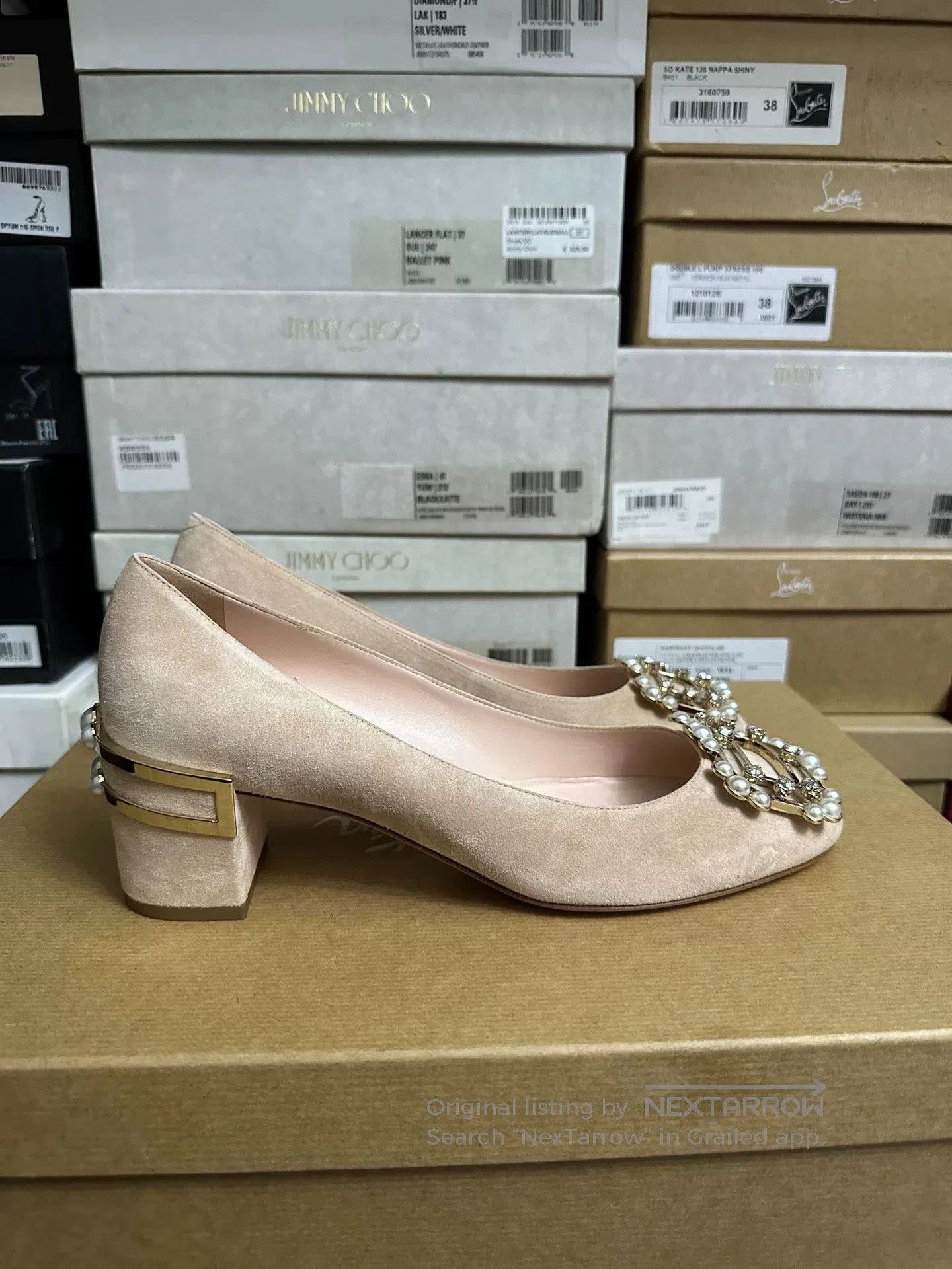Roger Vivier Roger Vivier Pearl Buckle Block Heel Shoes. Size US 7 / IT 37 - 4 Thumbnail
