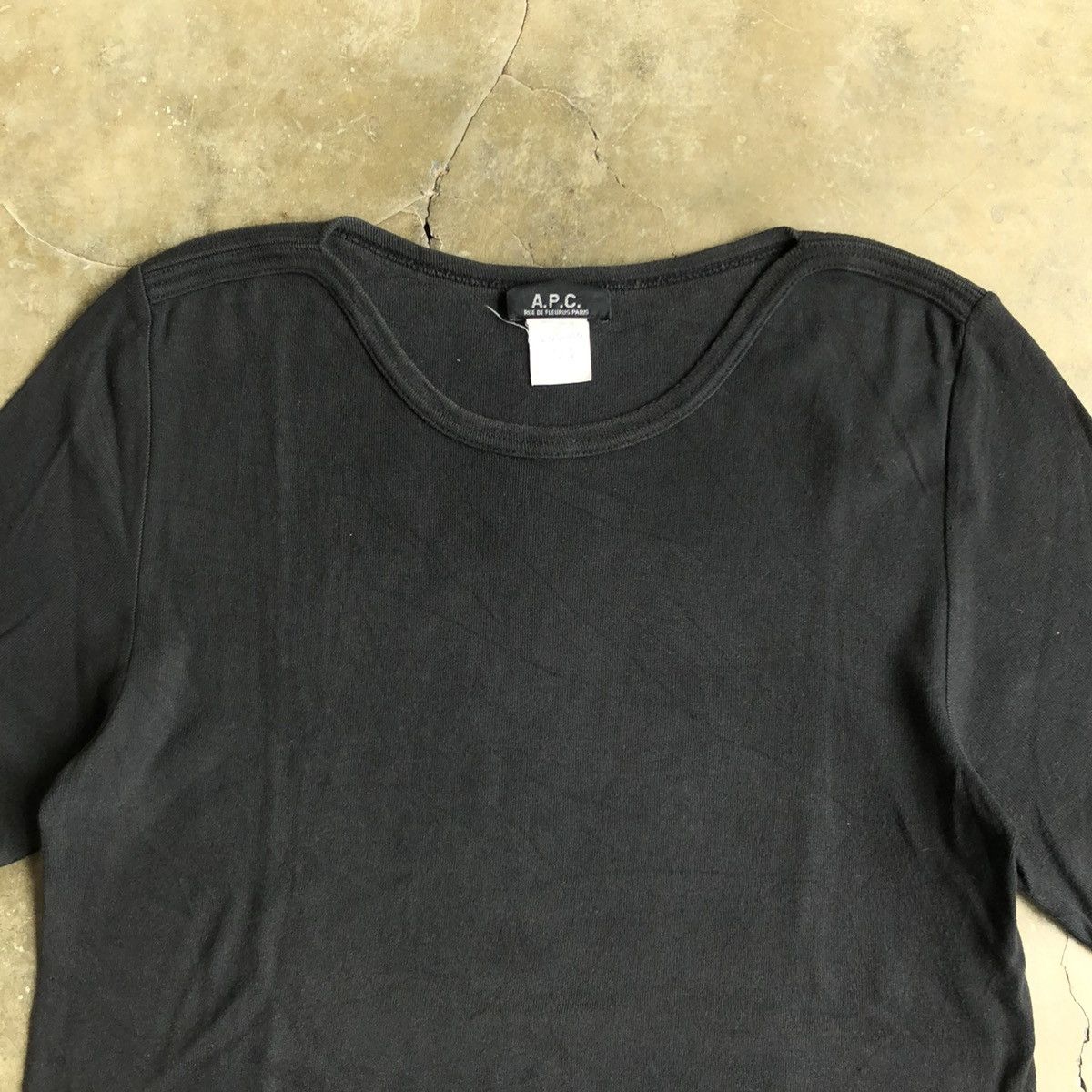 A.P.C. Vintage A.P.C. Blank Basic T-shirt Build Up Black Designer Size US S / EU 44-46 / 1 - 5 Thumbnail