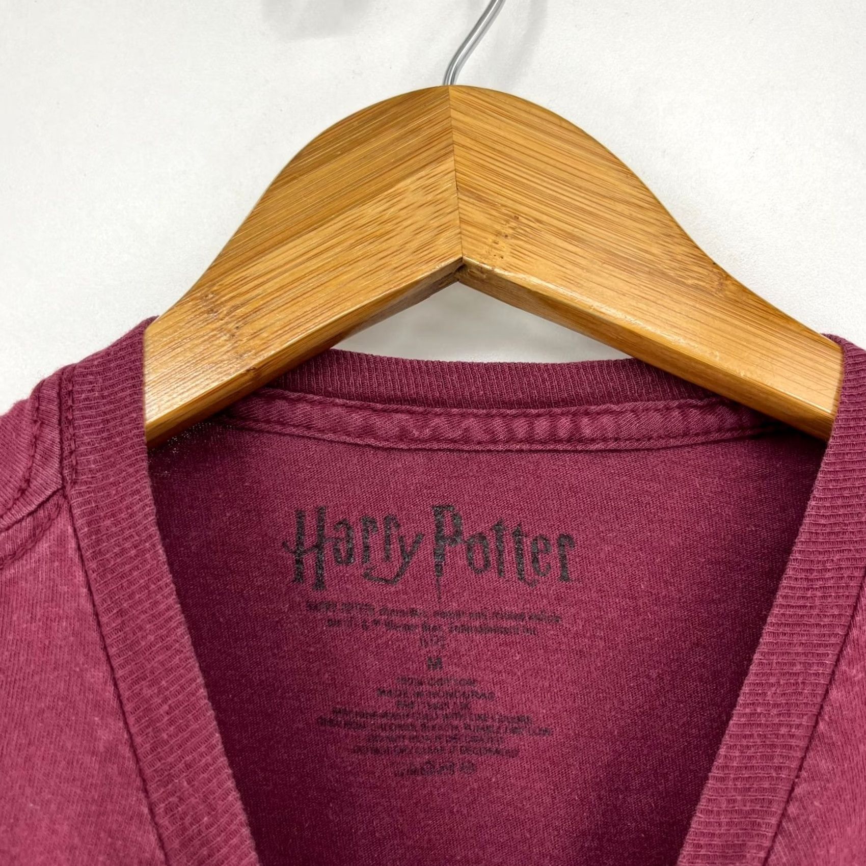 Vintage Harry Potter Shirt Mens M Red Adult Size Burgundy Gryffindor Hogwarts Short Sleeve Size US M / EU 48-50 / 2 - 5 Thumbnail