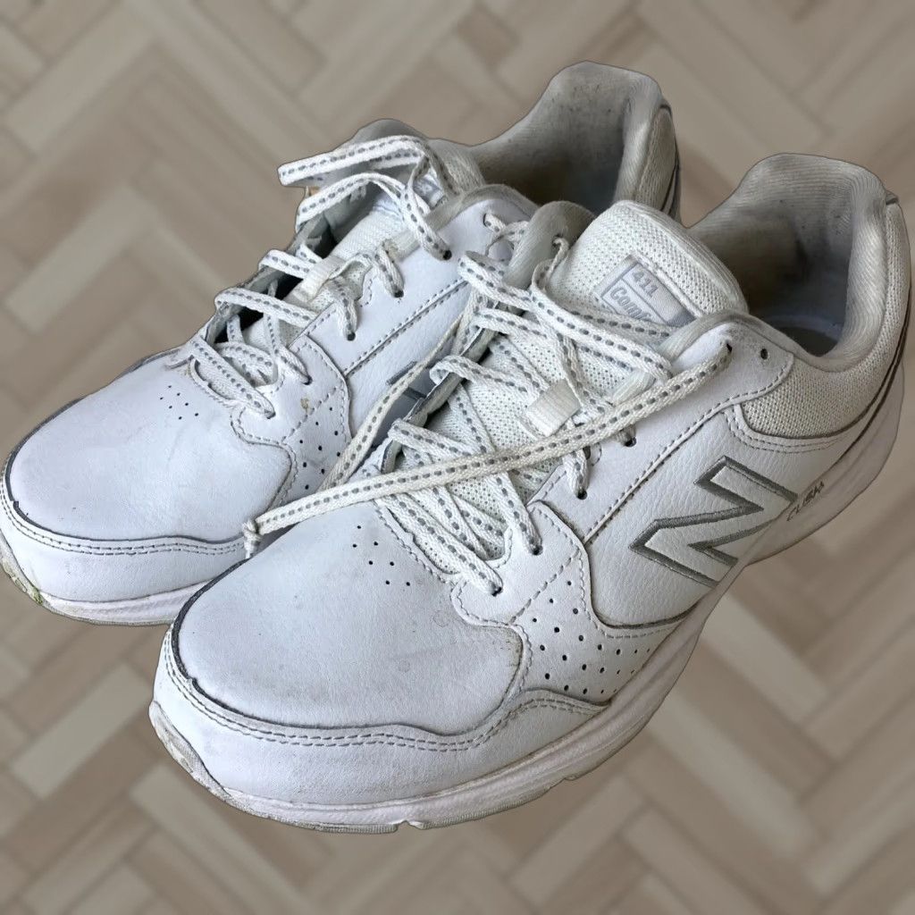 New Balance New Balance Walking Shoes Womens Size 11 White S1 Sneaker Athletic Comfort Shoes B Width 411 Size US 9 / IT 39 - 1 Thumbnail
