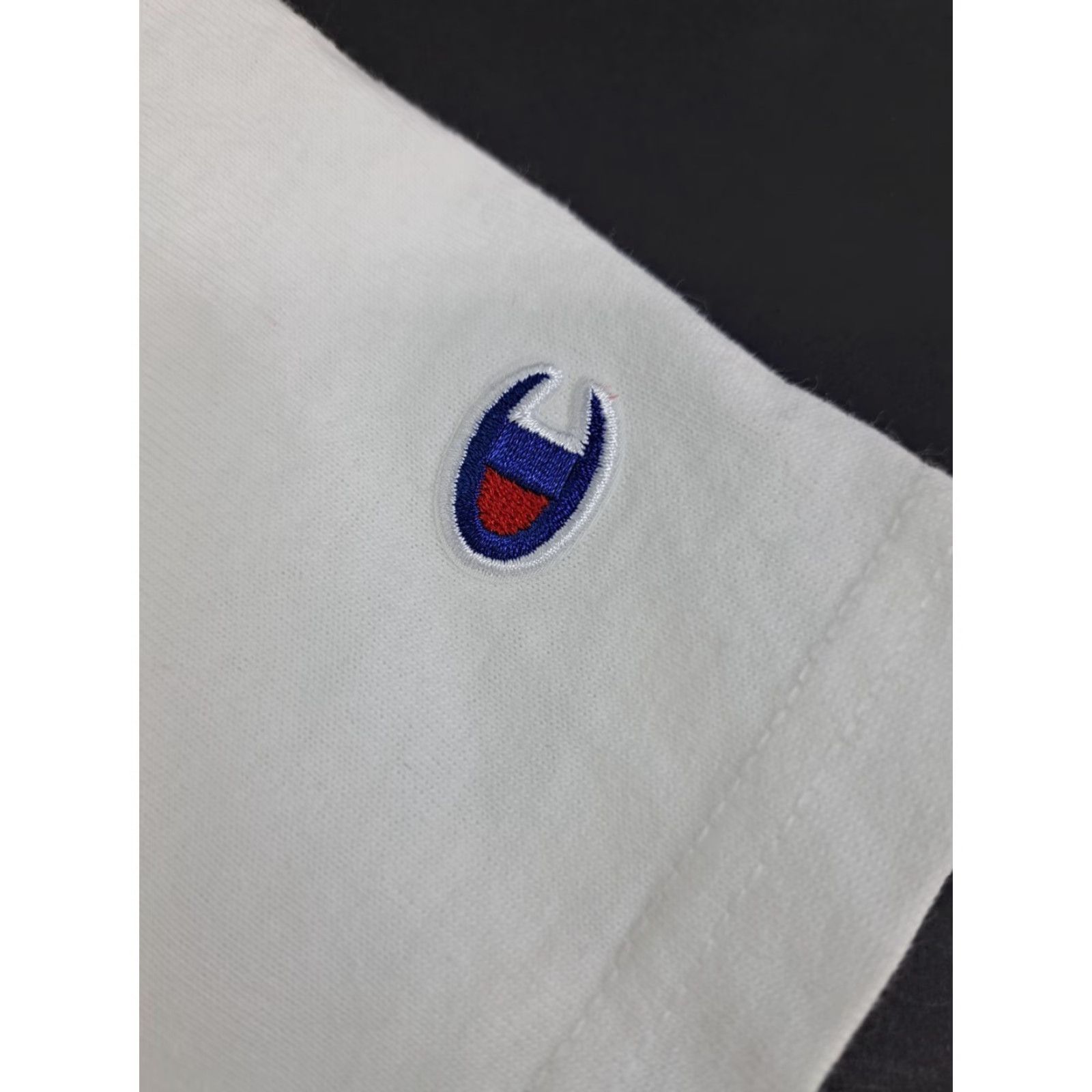 Champion Champion T Shirt Men 2XL White Short Sleeve Crew Neck Embroidered Logo Vintage Look Regular Fit Hash Tag 4895? Size US XXL / EU 58 / 5 - 4 Thumbnail