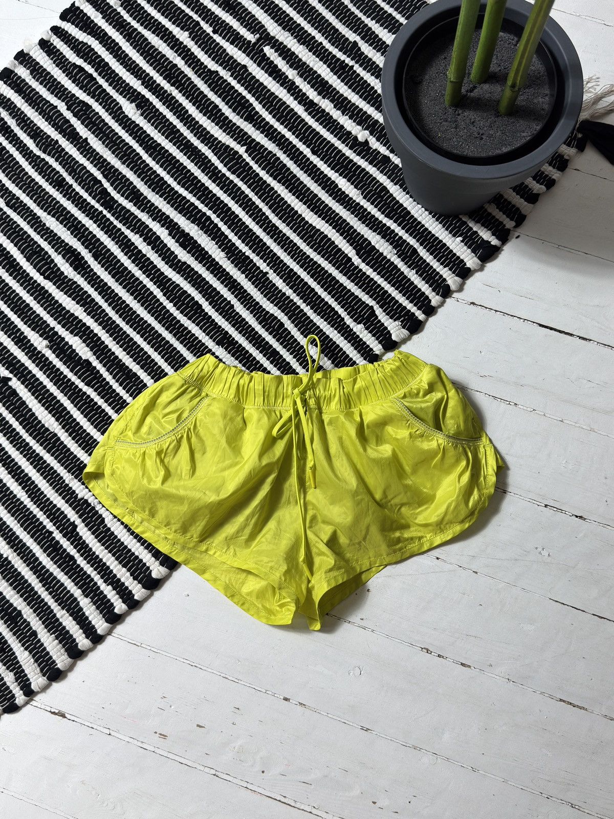 Adidas × Stella McCartney VINTAGE ADIDAS x STELLA McCARTNEY 2000s SHORTS Size 28" / US 6 / IT 42 - 2 Thumbnail