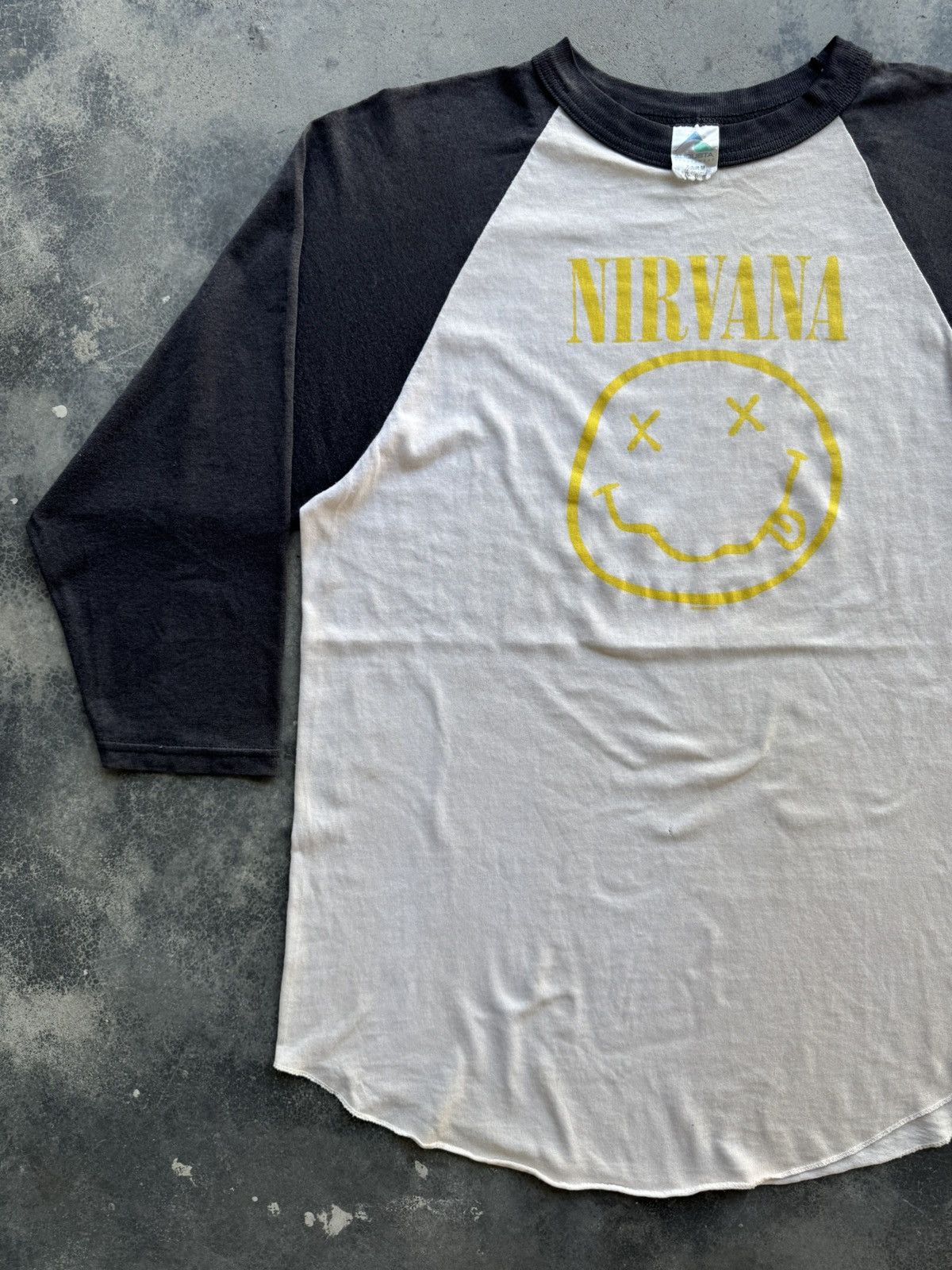 Band Tees × Nirvana × Vintage Vintage raglan nirvana band Size US M / EU 48-50 / 2 - 3 Thumbnail