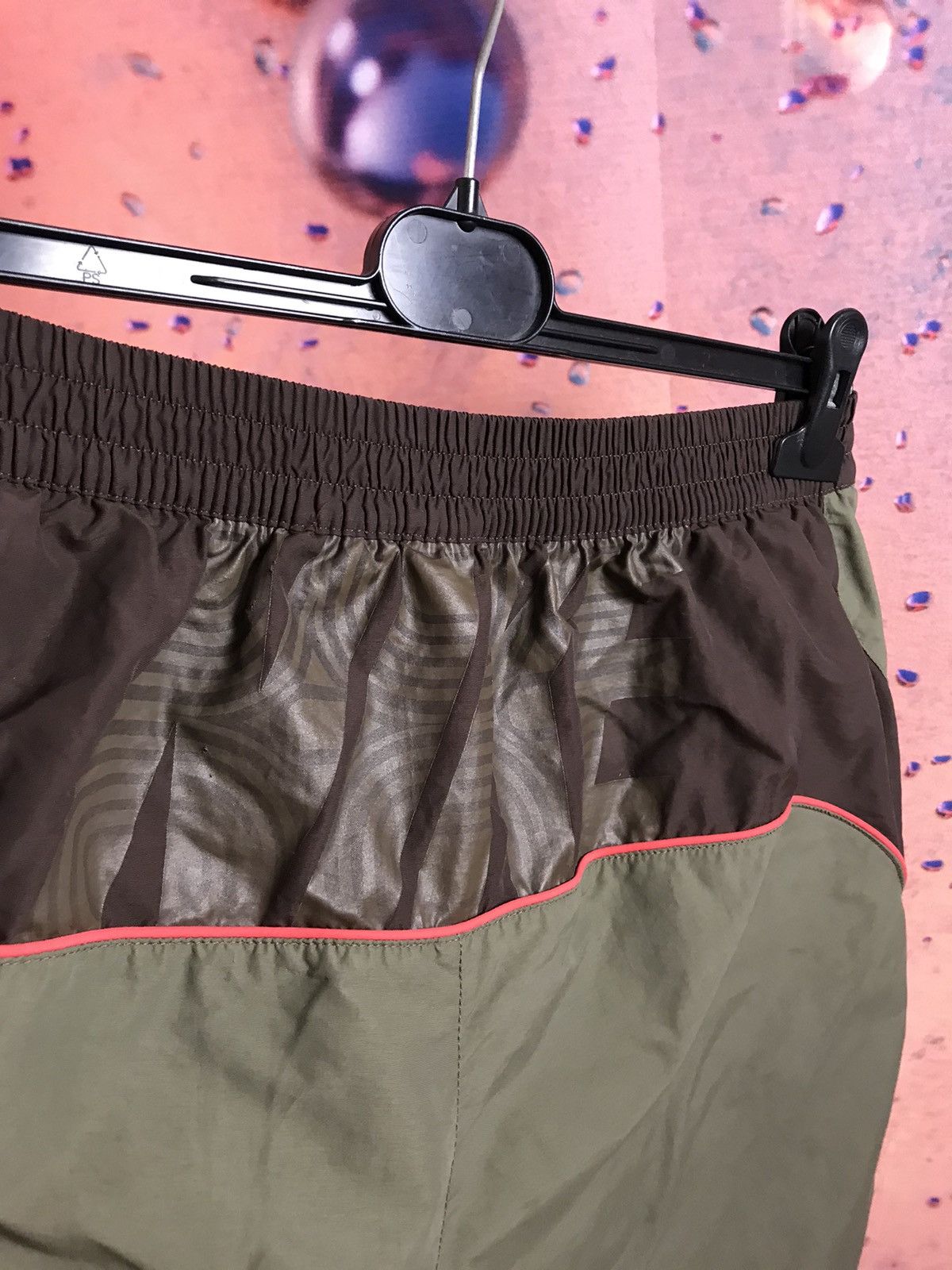 Nike × Vintage Vintage Nike swoosh streetwear shorts size M Size US 32 / EU 48 - 3 Thumbnail