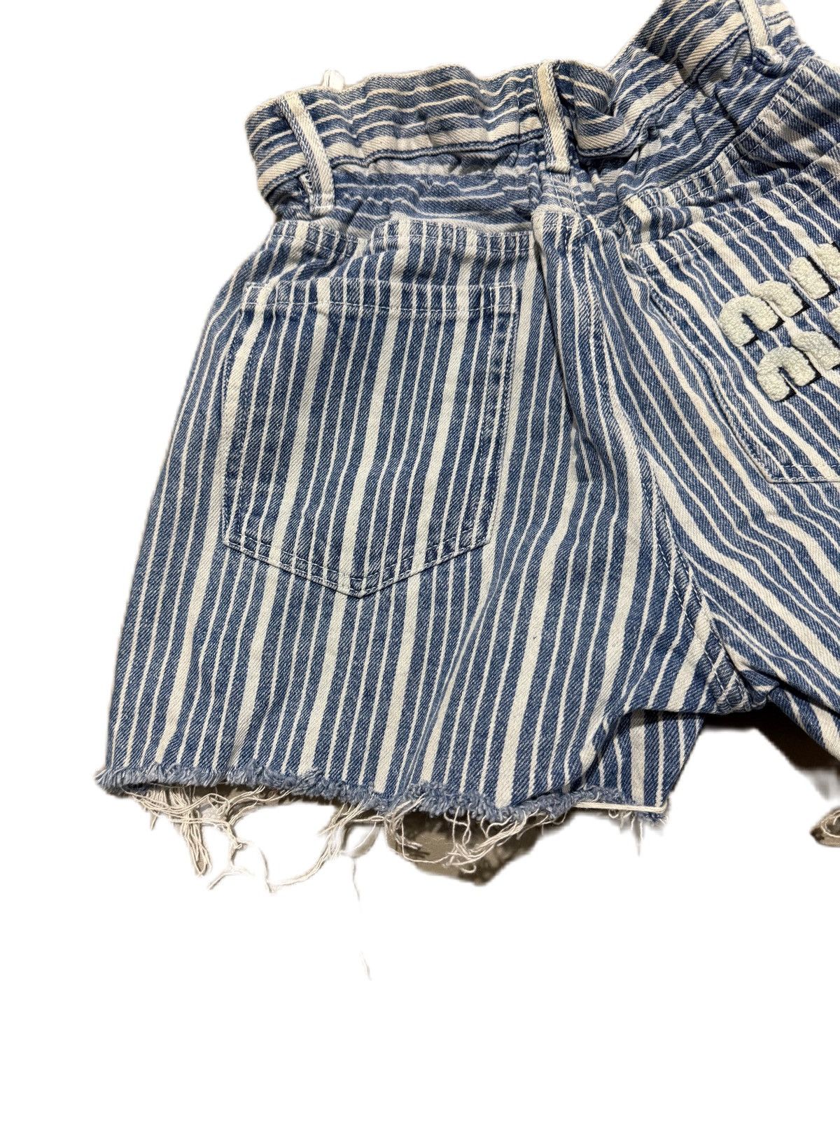 Miu Miu Miu Miu Logo Hickory Denim Shorts Made in Italy Size 26" / US 2 / IT 38 - 4 Thumbnail