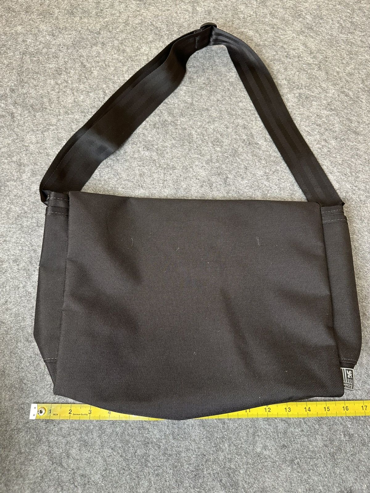 Chrome Industries Chrome Industries messenger bag water-resistant material. Size ONE SIZE - 21 Thumbnail