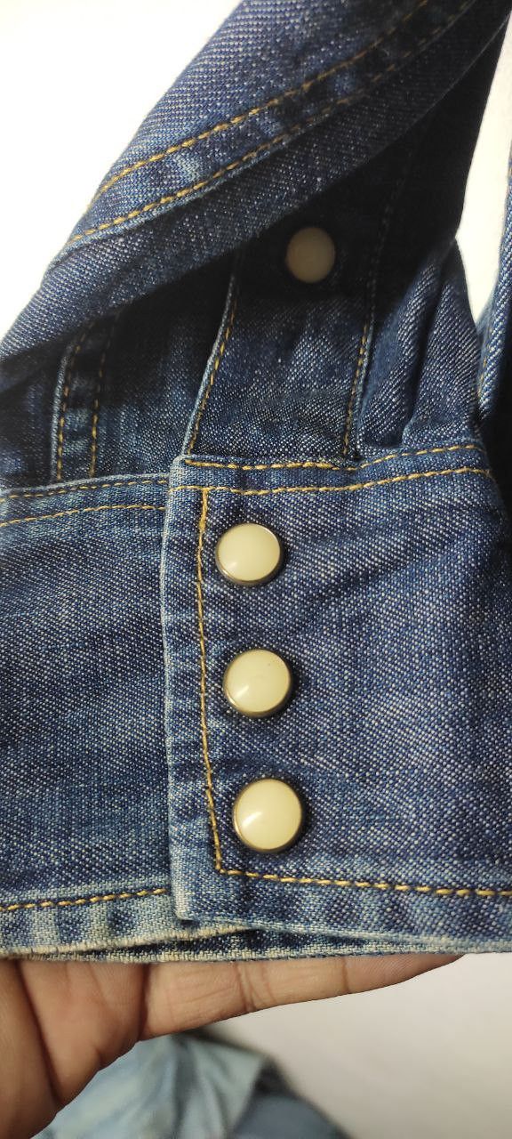 Levi's VINTAGE LEVIS 90S CHAMBRAY DENIM MADE IN HONG KONG Size US M / EU 48-50 / 2 - 7 Thumbnail