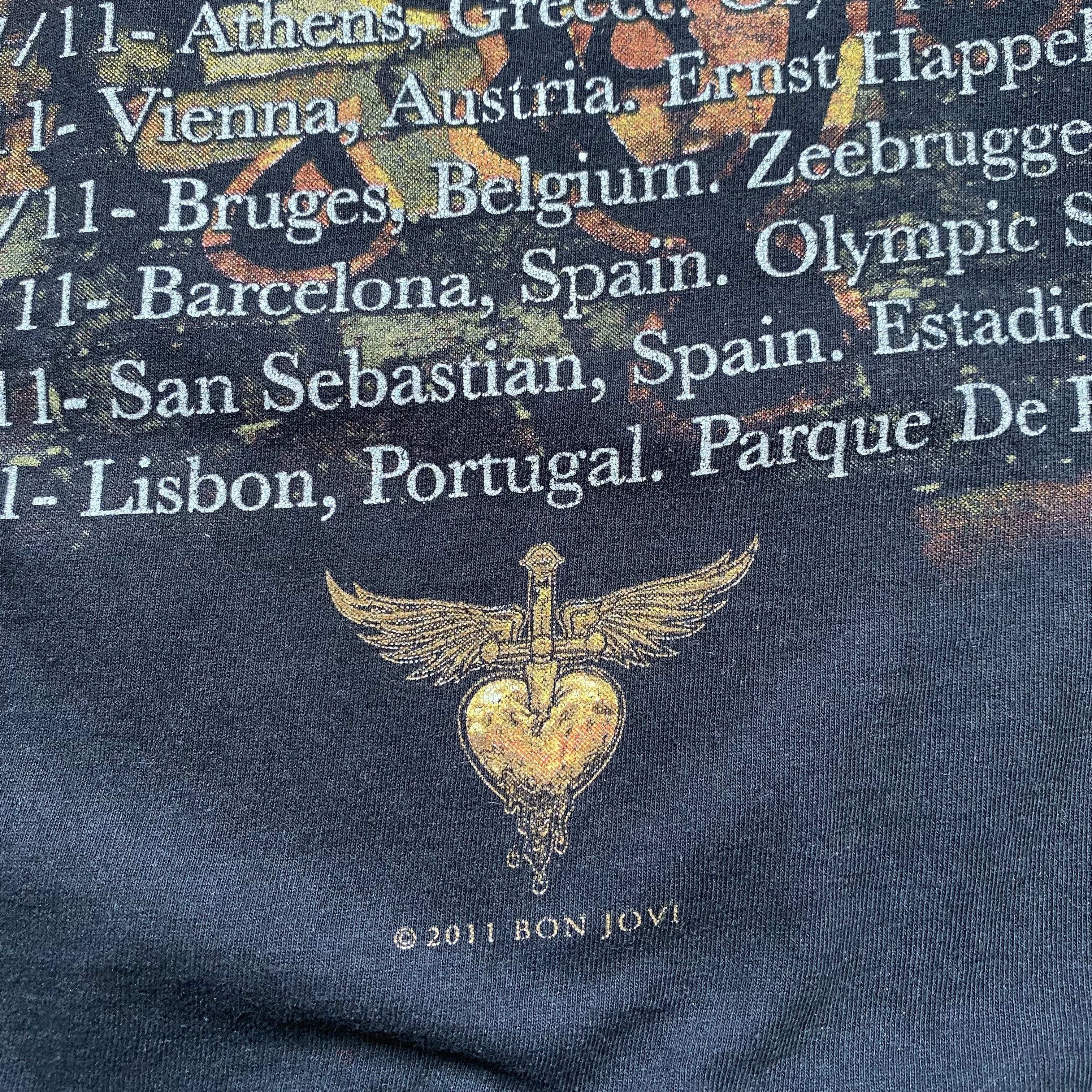 Bon Jovi 🎸 Vintage Bon Jovi Tour tee Y2K distressed rock band Size US L / EU 52-54 / 3 - 9 Thumbnail