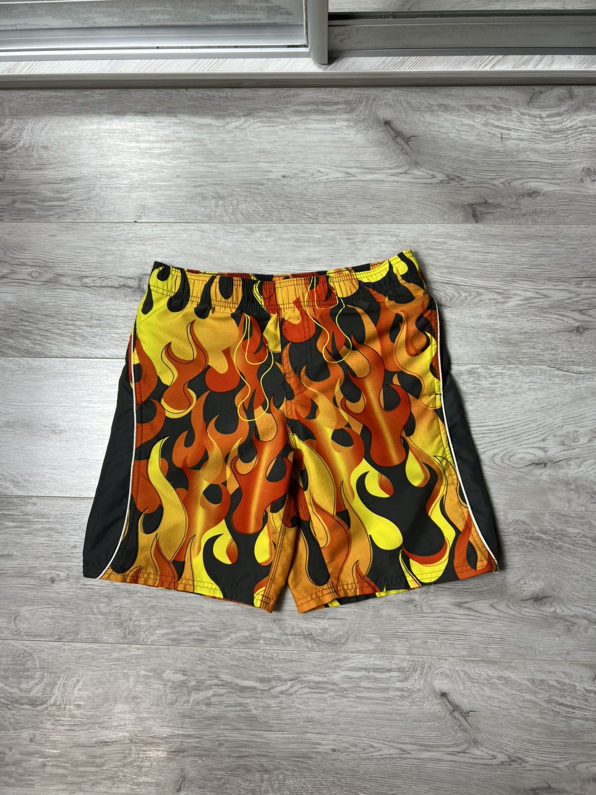 Nike Vintage Y2K Nike Swim Flame All Over Printed Shorts Size S Size US 30 / EU 46 - 5 Thumbnail