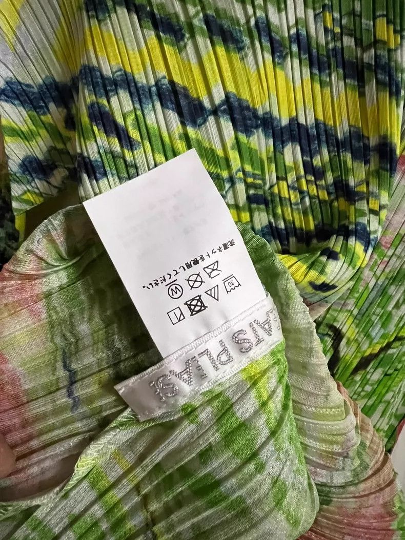 Issey Miyake Issey Miyake size:3 Green pleated short-sleeved shirt Size S / US 4 / IT 40 - 3 Thumbnail