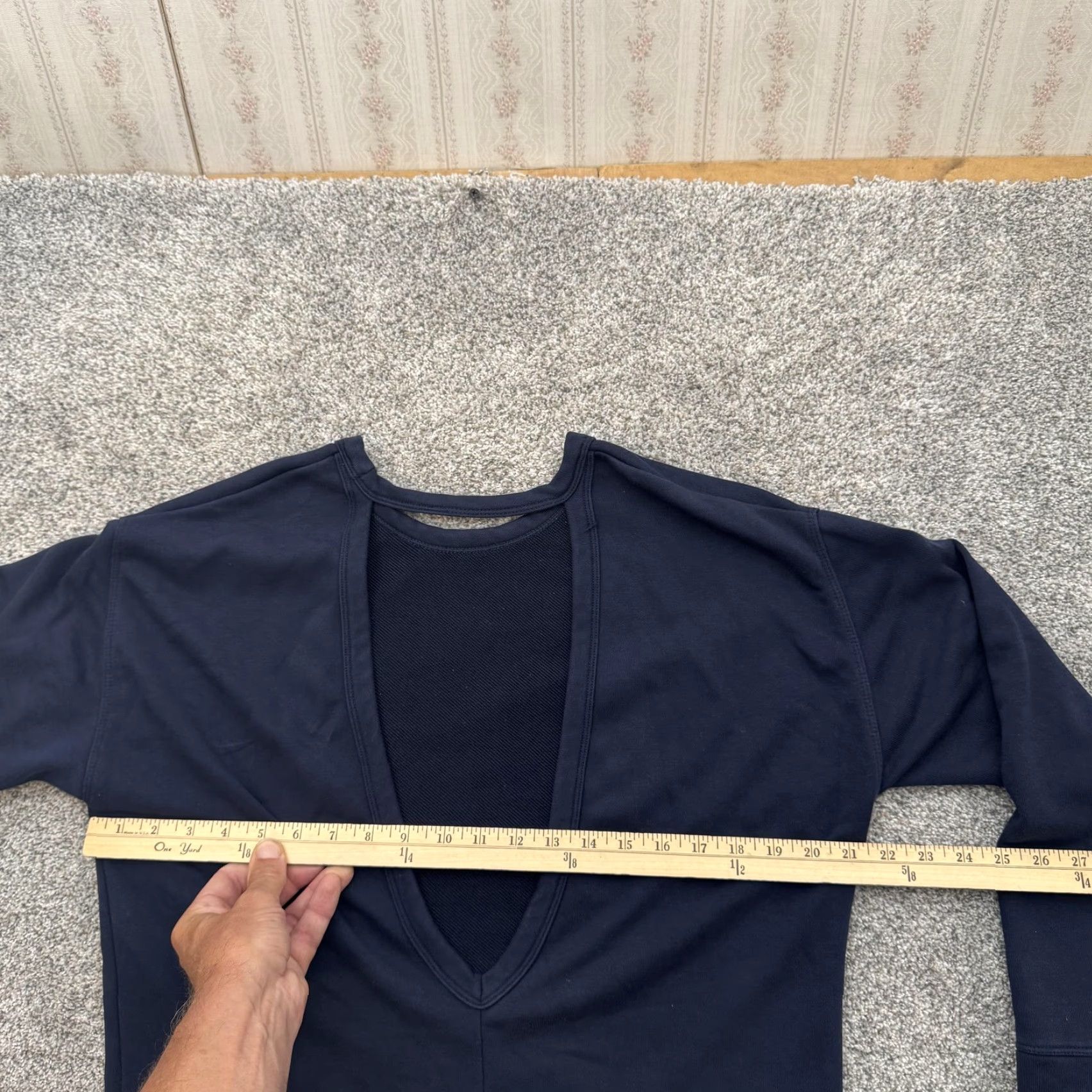 Nike Nike Sweatshirt Womens Small Crewneck Pullover Versa Open Back 938901-451 Size S / US 4 / IT 40 - 3 Thumbnail
