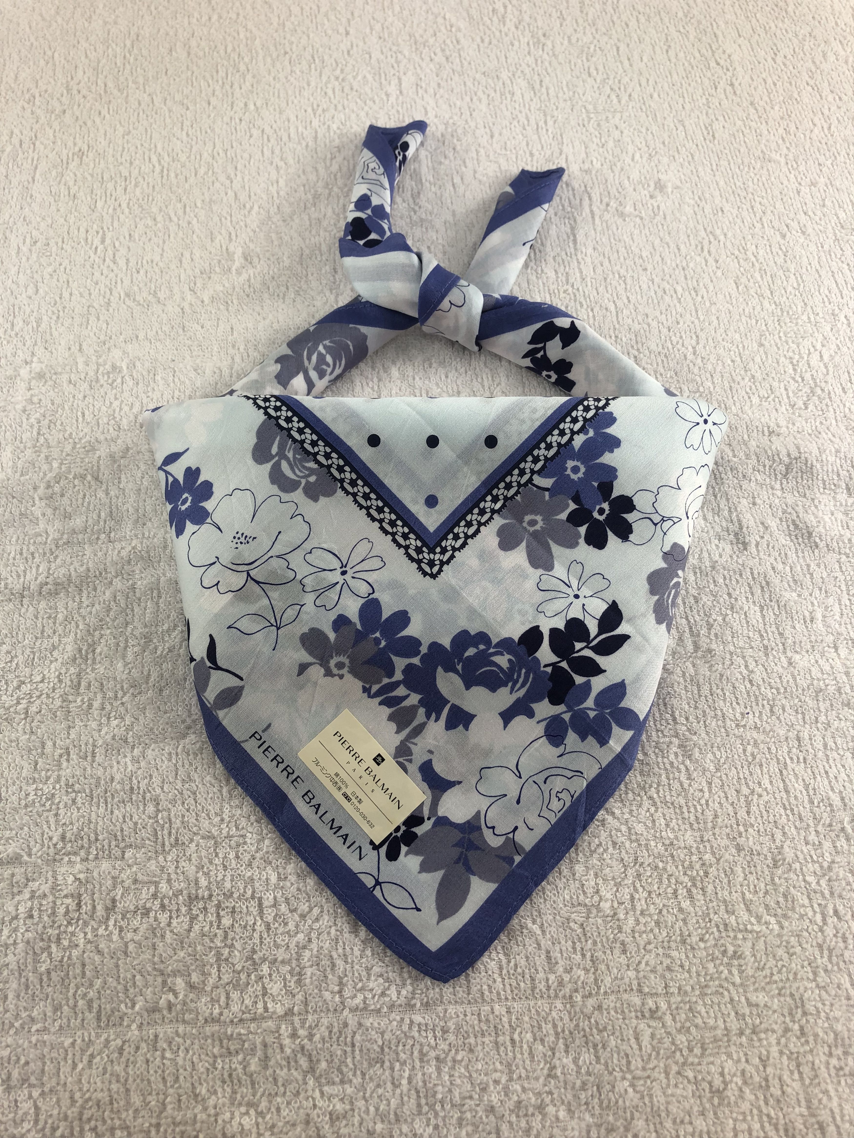 Pierre Balmain Pierre Balmain andkerchief / Bandana / Neckerchief C329 Size ONE SIZE - 1 Thumbnail