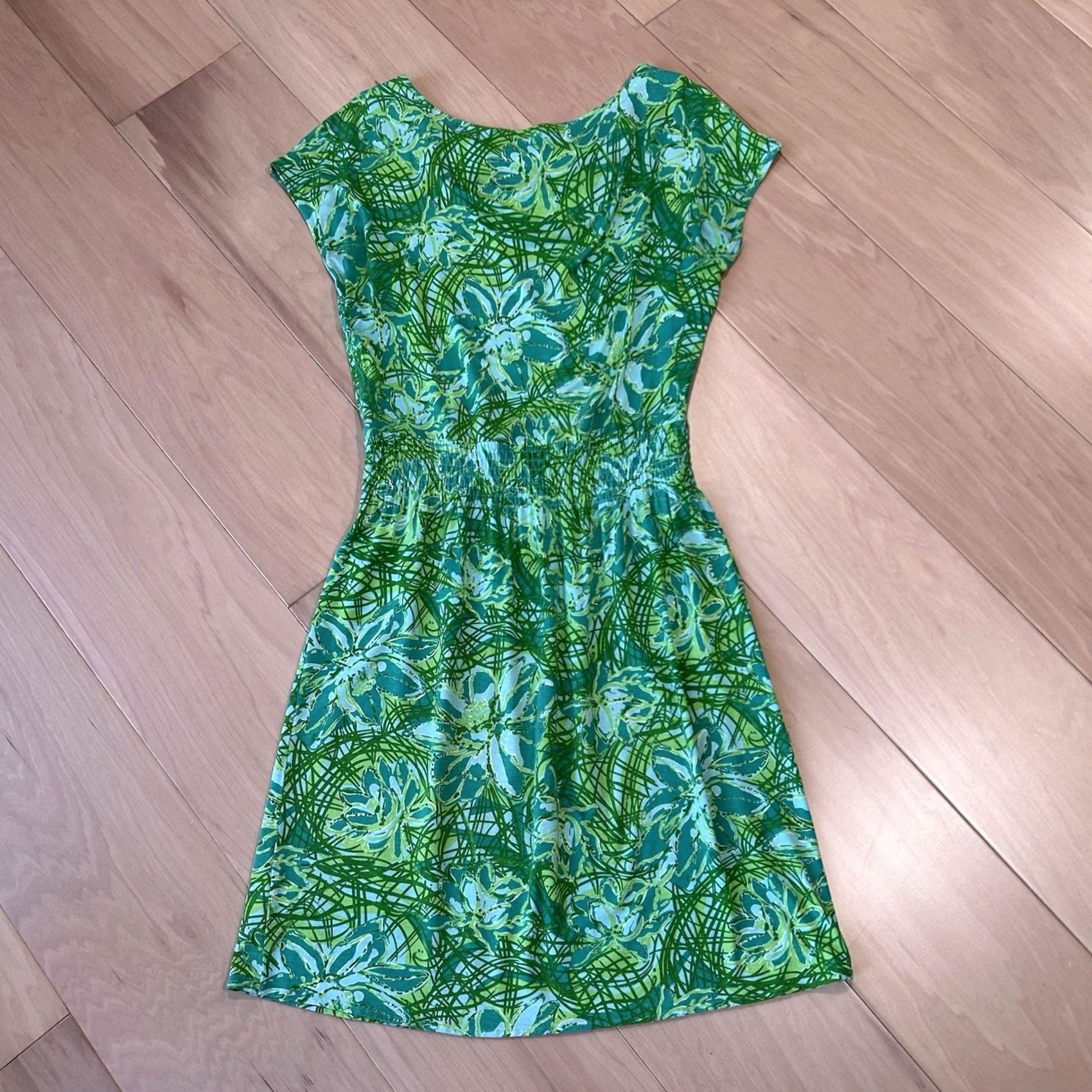 Lilly Pulitzer Lilly Pulitzer Daniella Green Stretch Dress Women’s Small Dress A-Line Sleeveless Floral Pattern Beach Tropical Spring Summer Fall Womens XL? Size S / US 4 / IT 40 - 2 Thumbnail