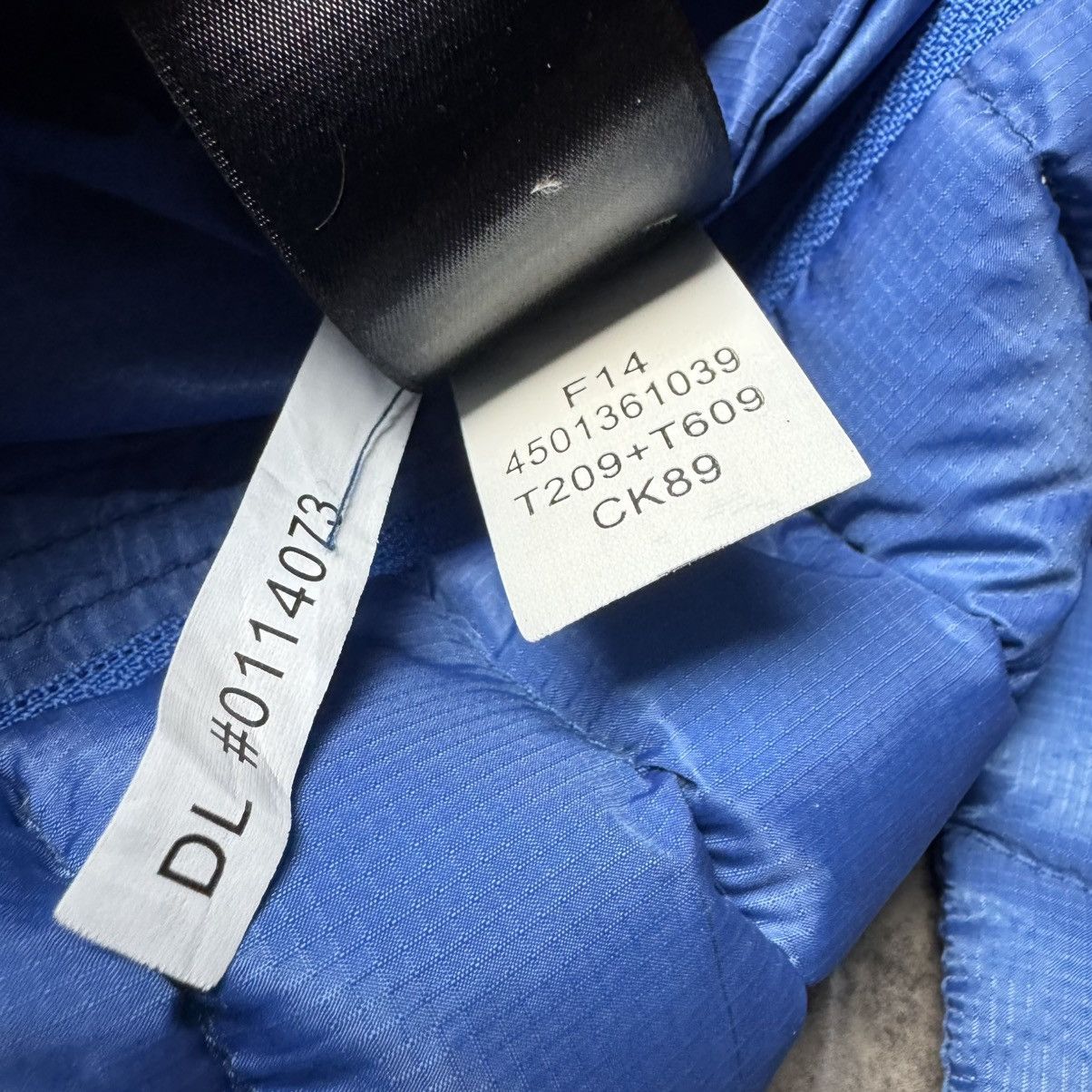 The North Face × Vintage The north face summit series 800 puffer jacket Size US M / EU 48-50 / 2 - 17 Thumbnail