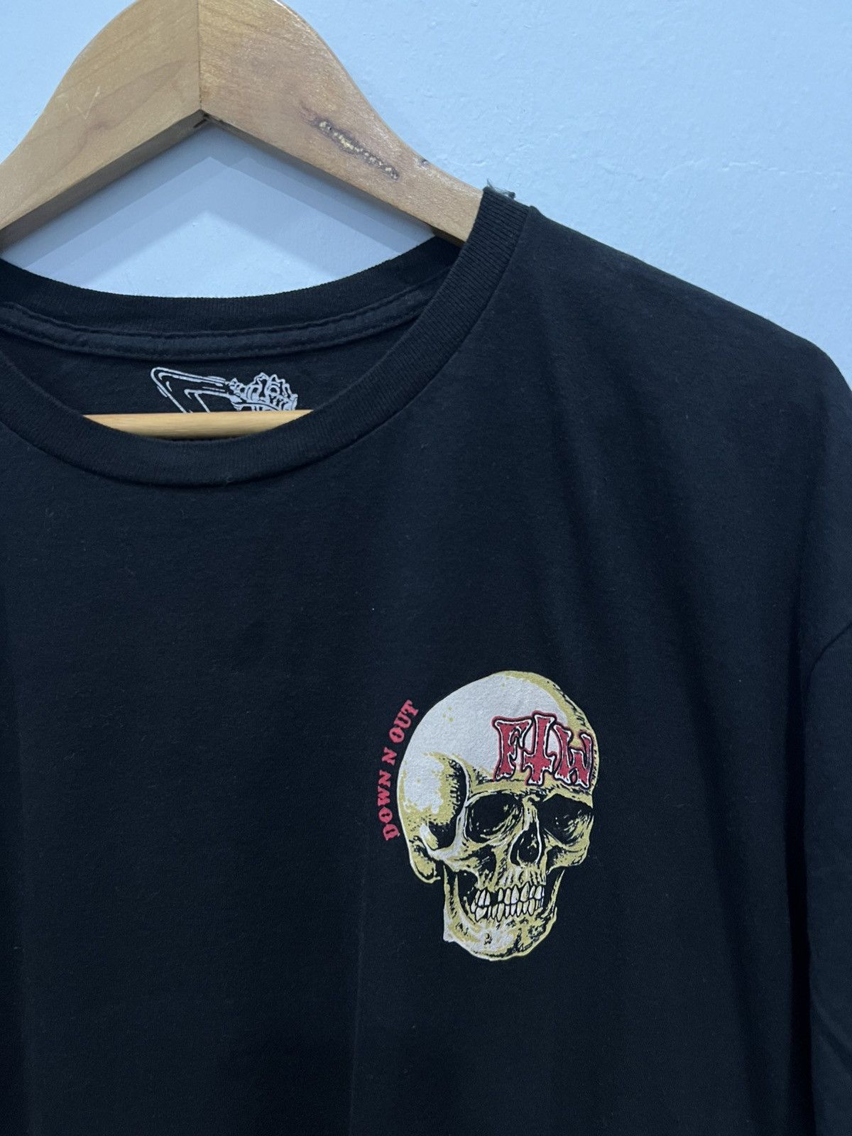 Other Down N Out Skull Black T-shirt Size US XXL / EU 58 / 5 - 3 Thumbnail