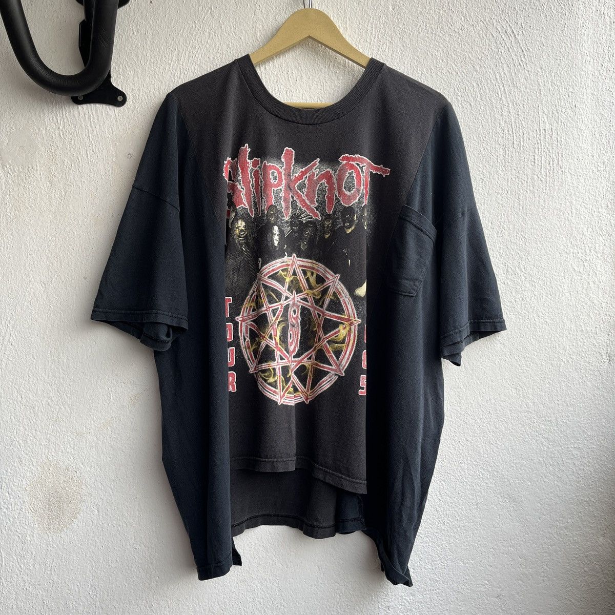 VINTAGE CUSTOM SLIPKNOT TOUR 2005 FRONT BACK PRINTED TSHIRT