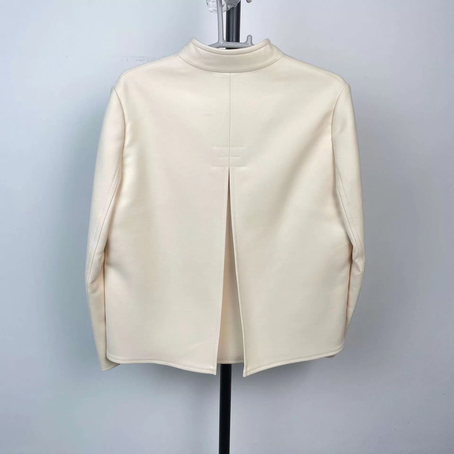 Hermes Hermès 97 New White Wool Blazer 34 Size XS / US 0-2 / IT 36-38 - 2 Thumbnail