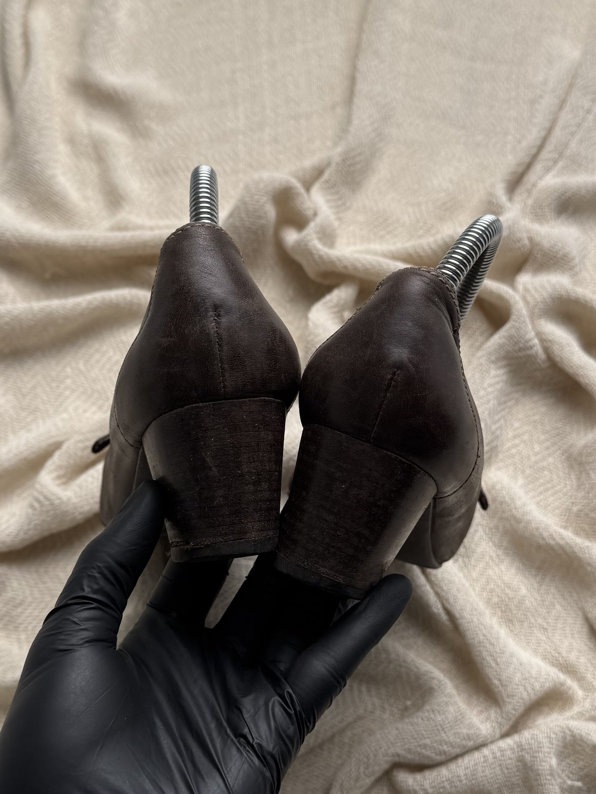 Vintage Vintage Leather Mary Jane Pumps Block Heel Classic Shoes Size US 9 / IT 39 - 7 Thumbnail