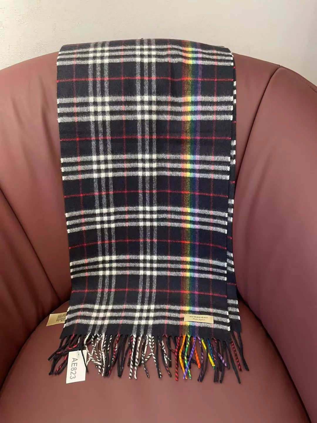 Burberry Burberry 100% Cashmere Rainbow Unisex Scarf 168x30 AE823 Size ONE SIZE - 1 Thumbnail