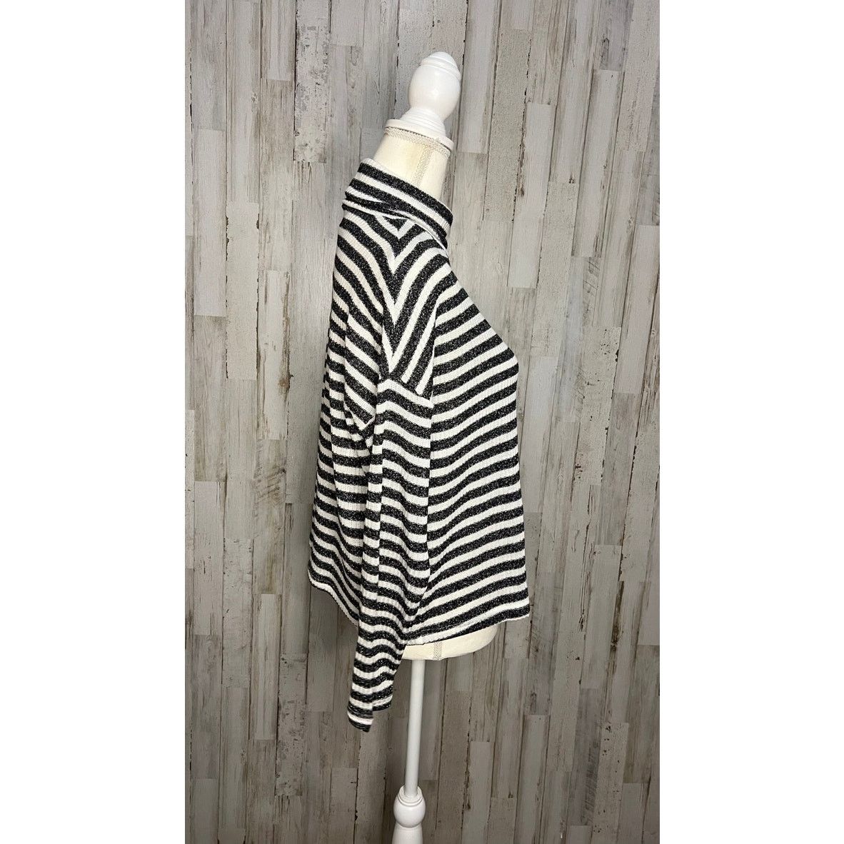 Sanctuary NWT Sanctuary Women's XS Metallic Stripe Turtleneck Sweater Size XS / US 0-2 / IT 36-38 - 3 Thumbnail